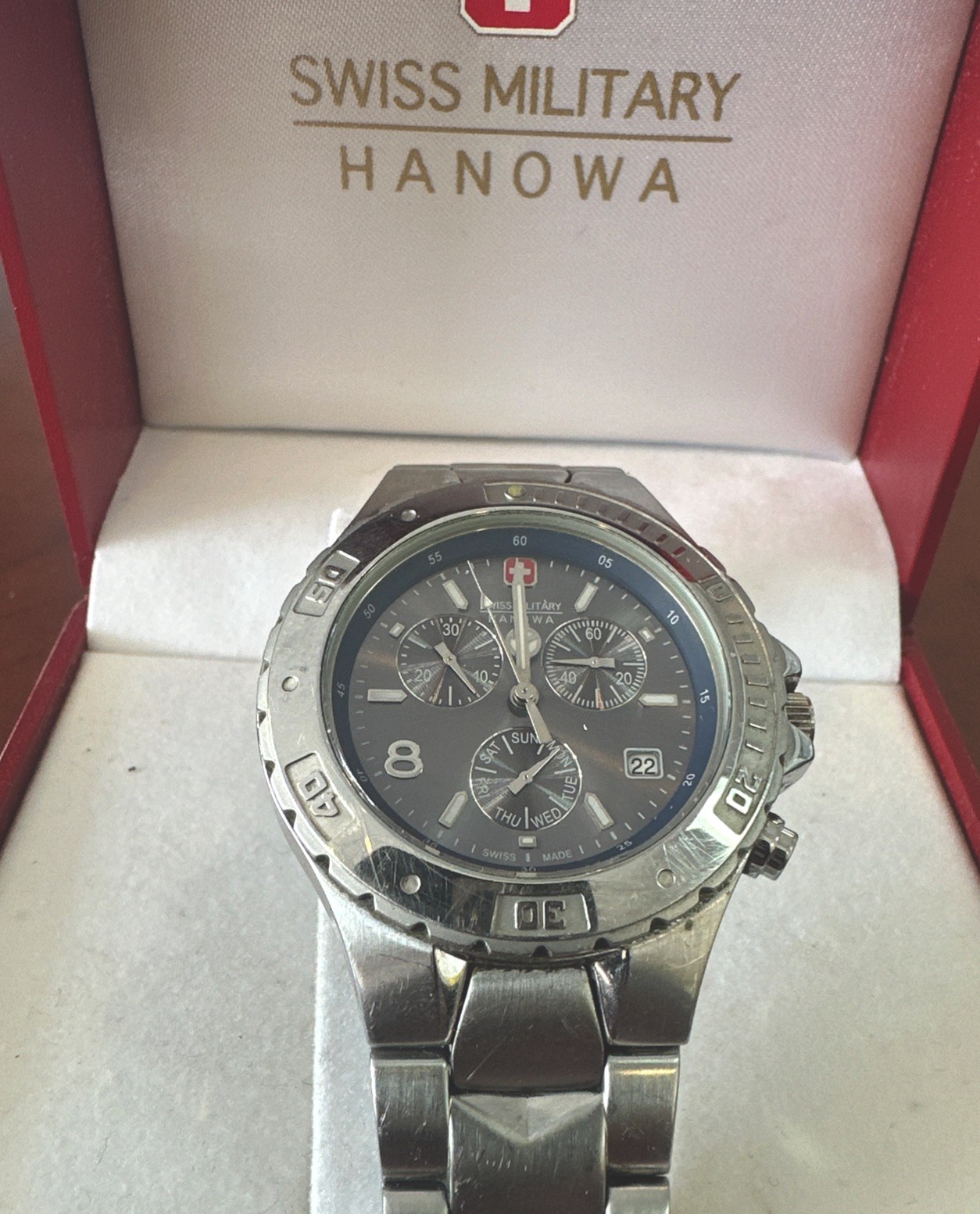 Swiss Military Hanowa Men’s 06-5081 Peacemaker Swiss Chrono 39mm Men’s Watch 8”