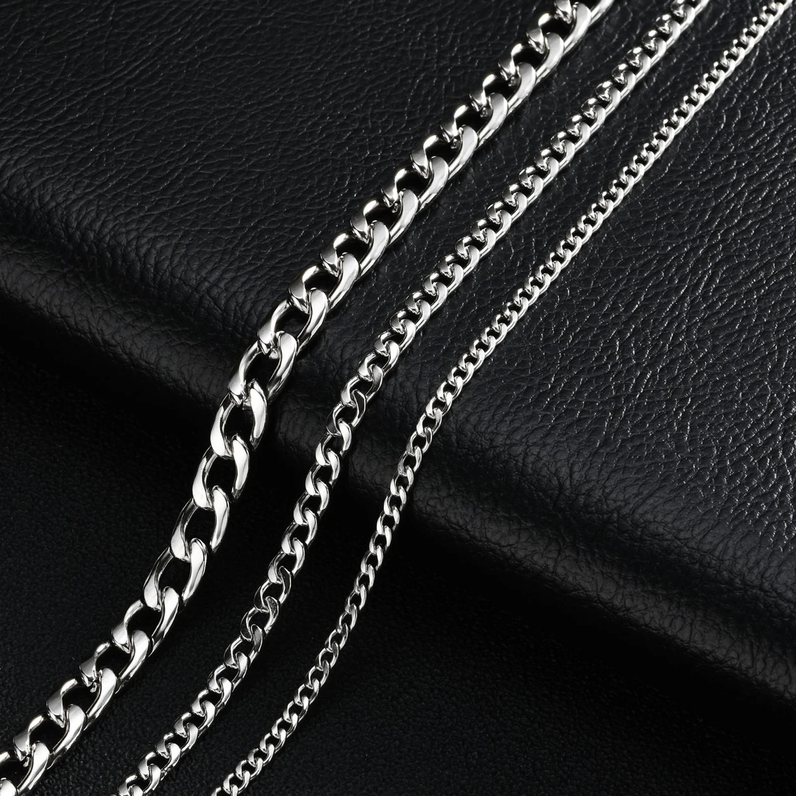 Mens Womens Cuban Link Chain Necklace 5mm Stainless Steel Silver Gold 18-24 in