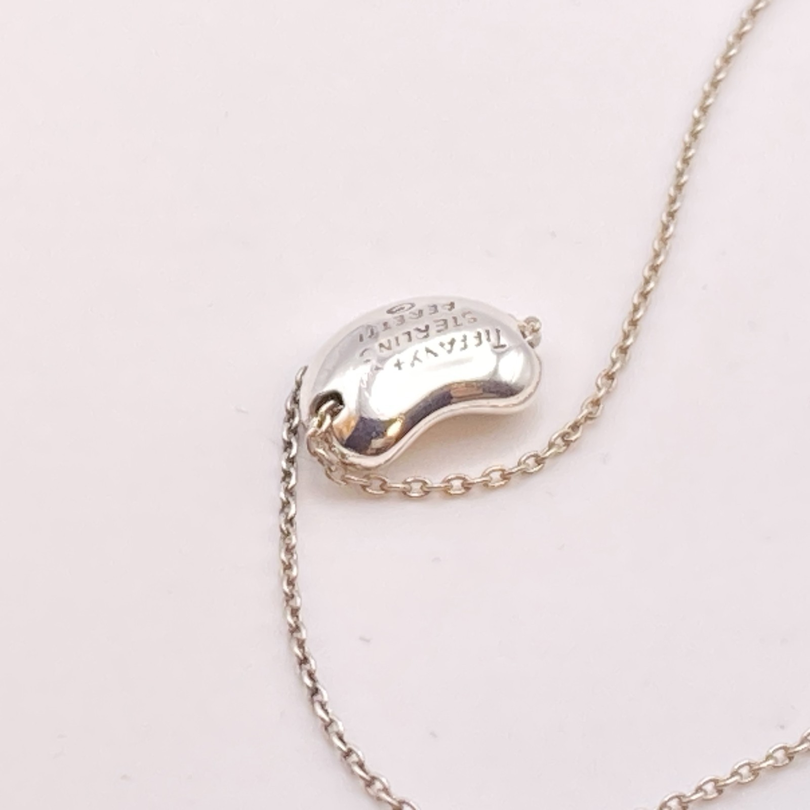 Tiffany & Co. 11mm Bean Pendant Necklace 16″ Silver 3.0g