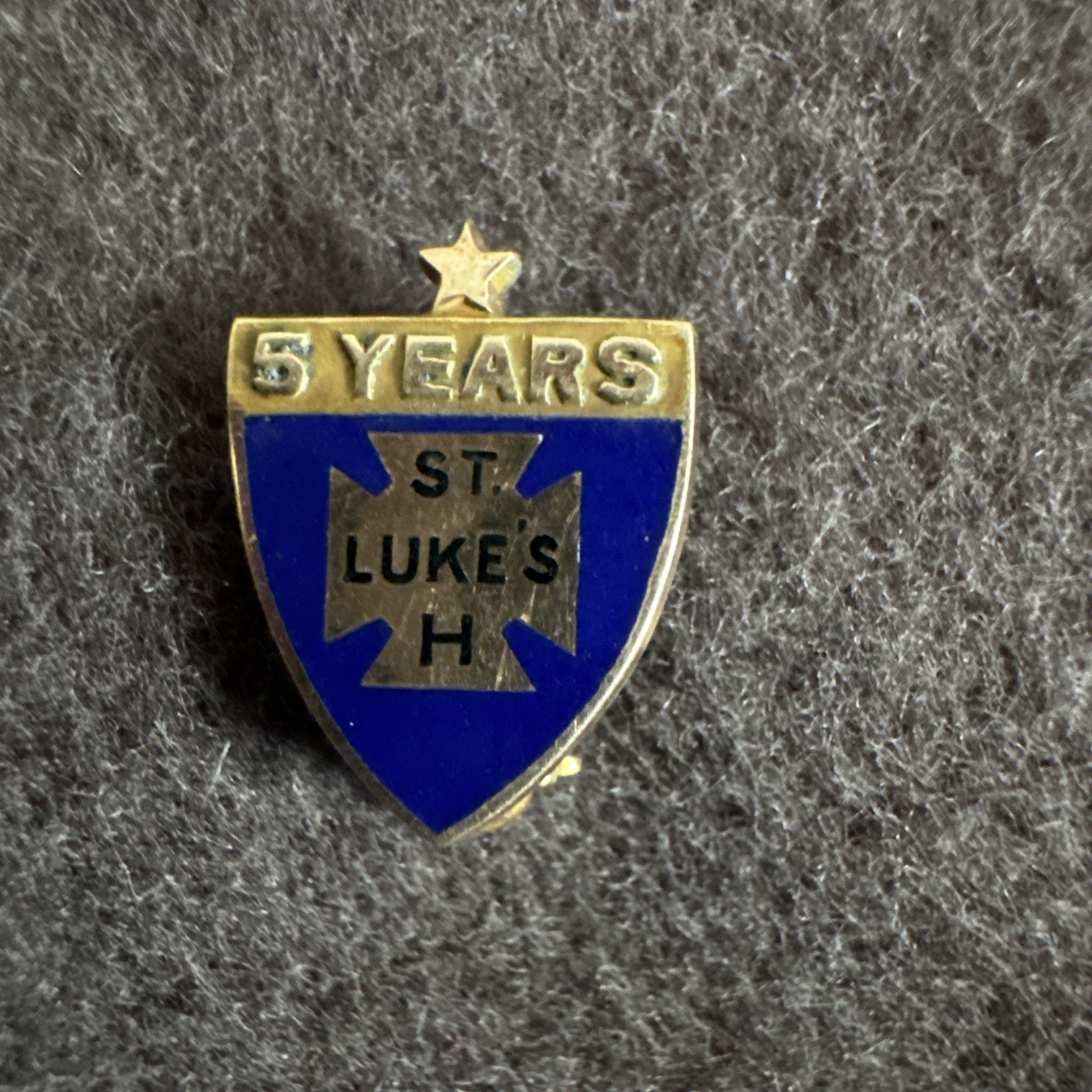 Vintage St. Lukes Hospital Pin Marked 10k 5 Years