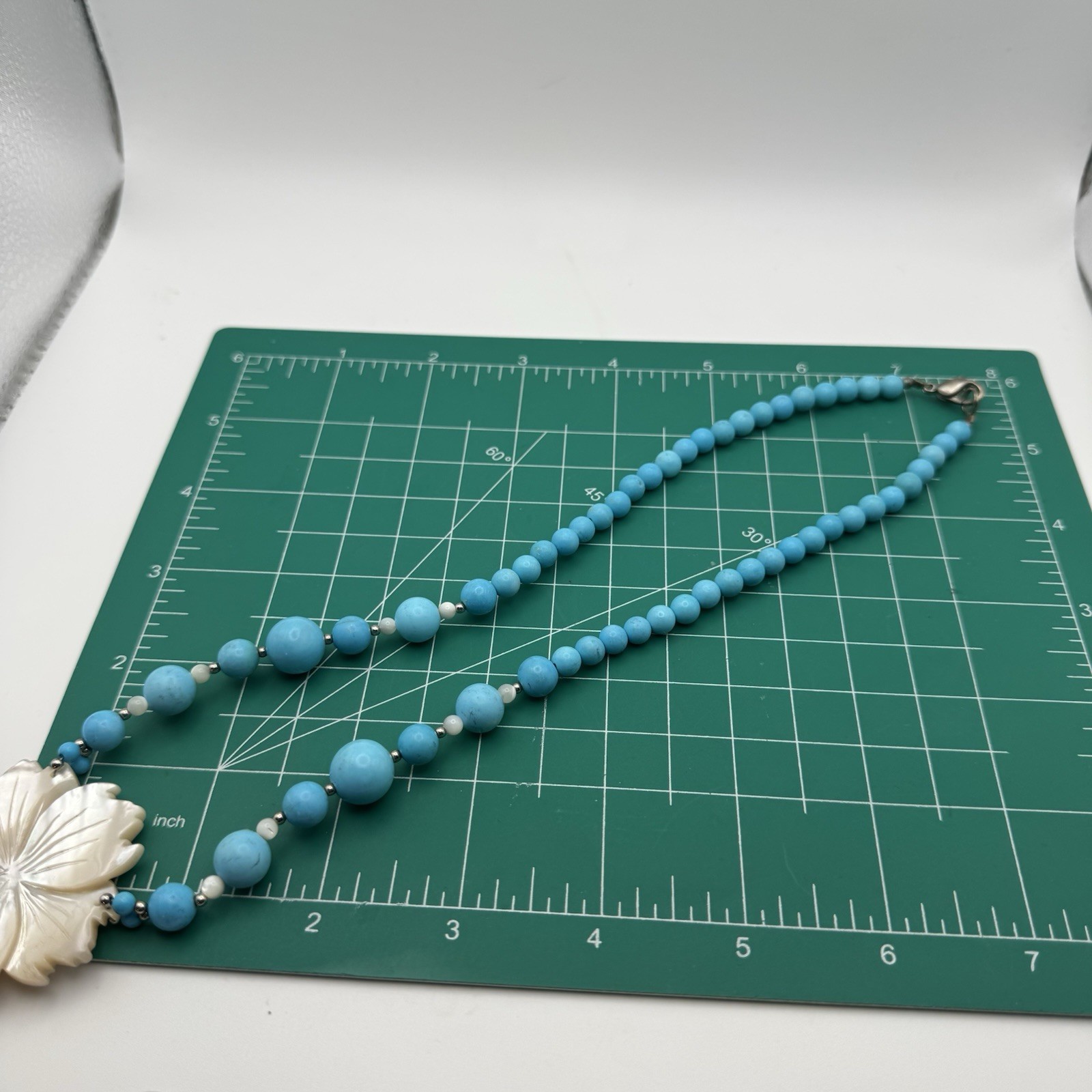 Mother Of Pearl Flower Pendant Blue White Silvertone Beads Necklace Handmade