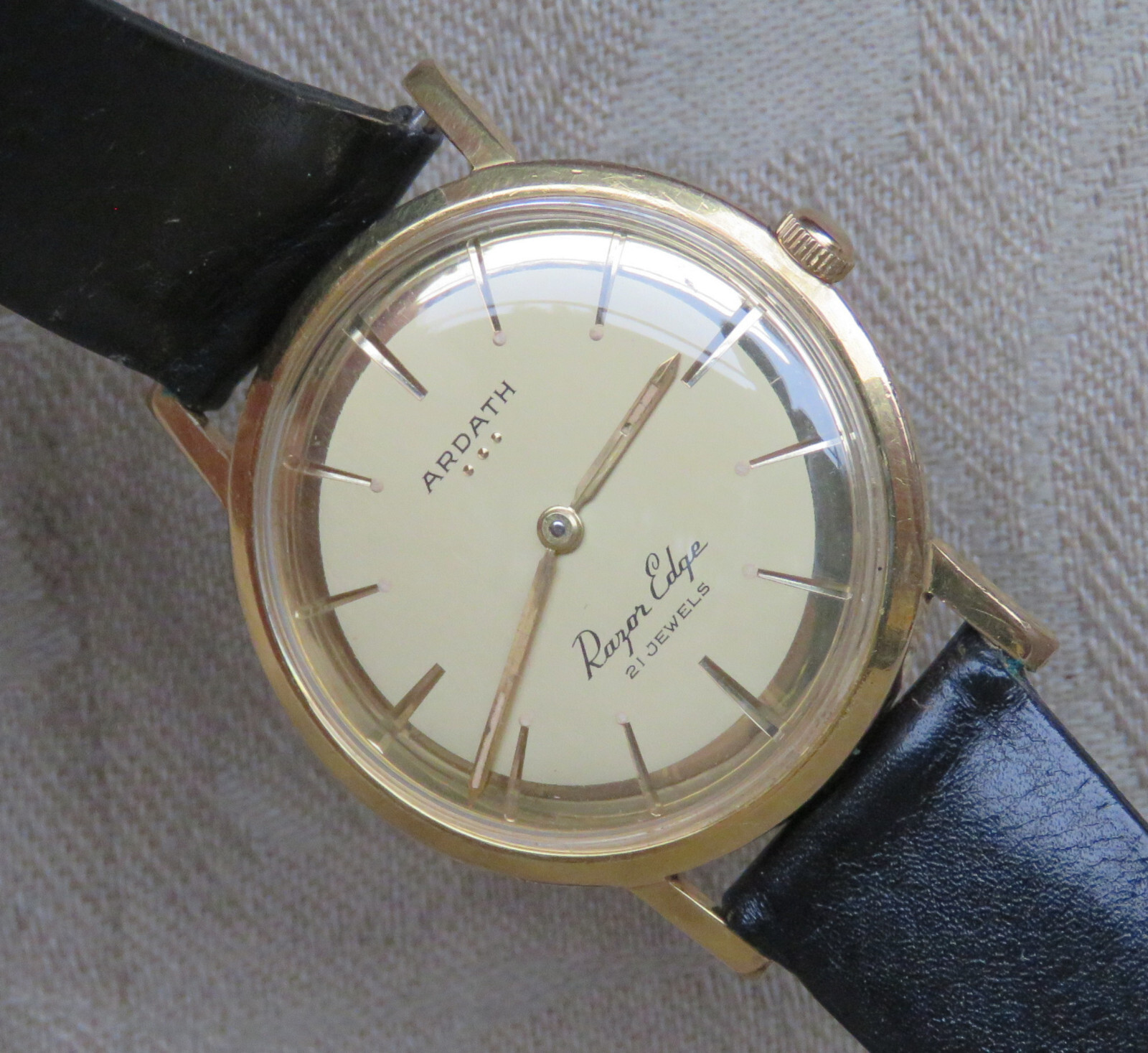 1960 ARDATH RAZOR EDGE 18K GOLD 20MC ETA PESEUX 7001 MANUAL 21J ULTRA THIN WATCH