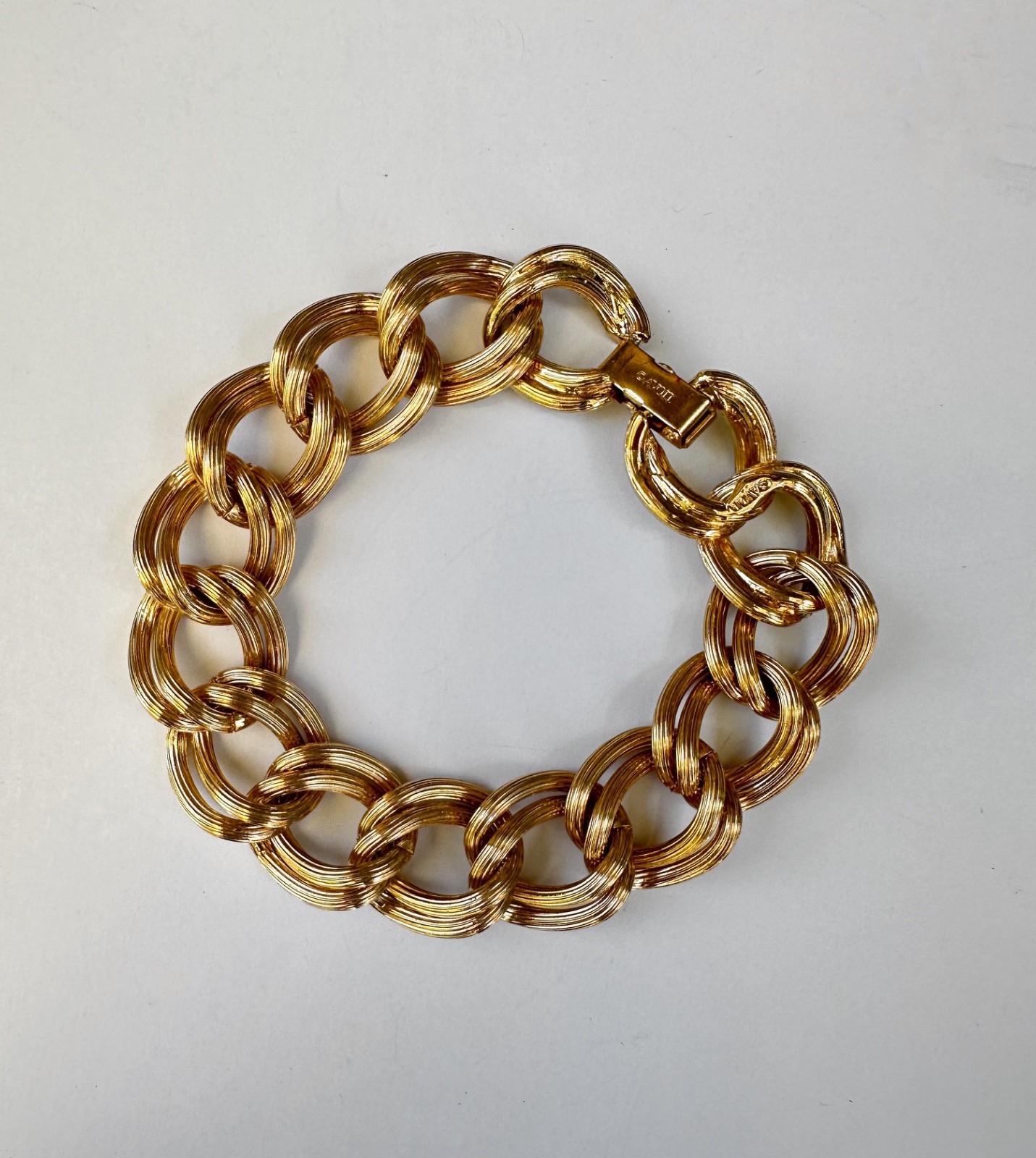 Avon Textured Goldtone Double Curb Textured Link Bracelet Signed Vintage