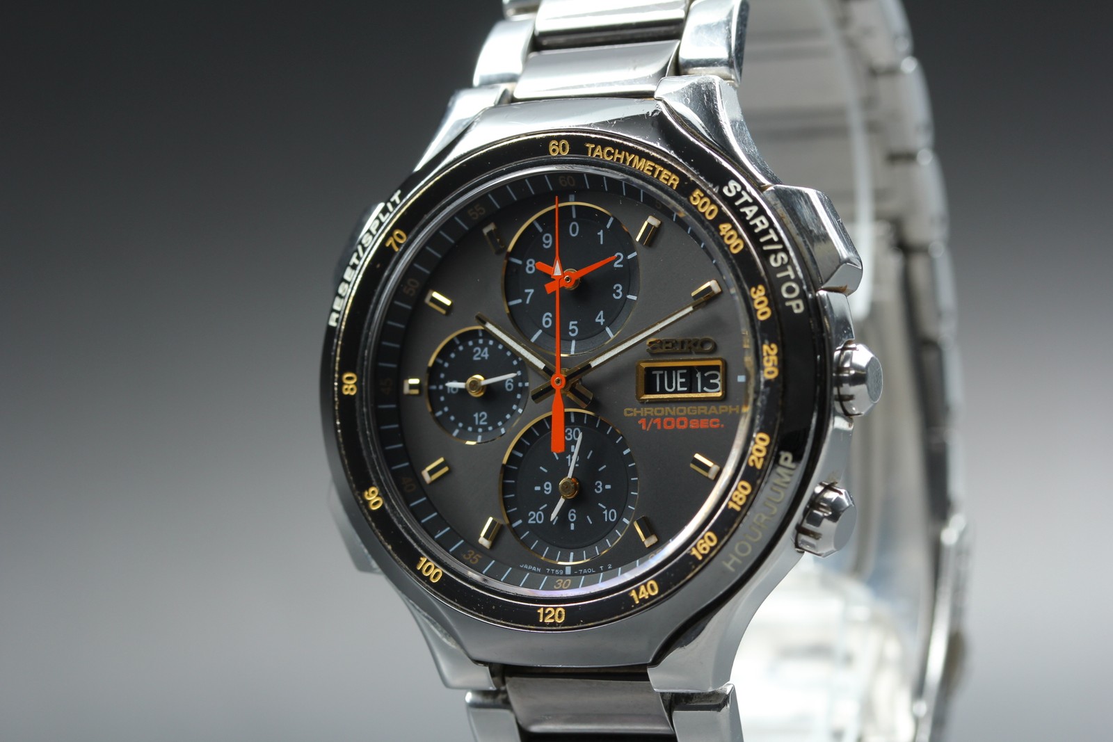 Vintage 1991 SEIKO Chronograph 7T59-7A00 Gray Dial Quartz 40mm Mens Watch JAPAN