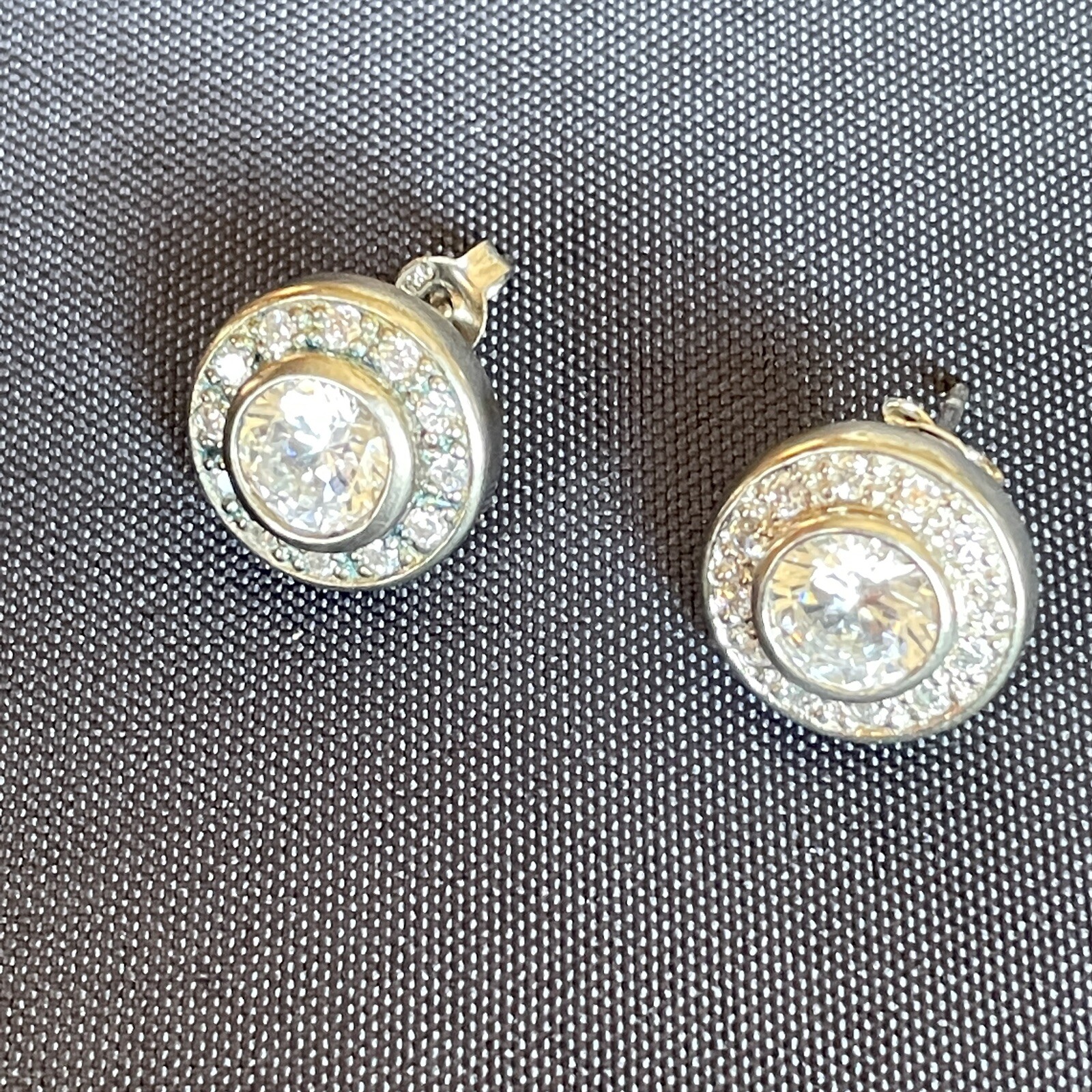 925 Sterling Silver Stud Earrings White Colorless Stones