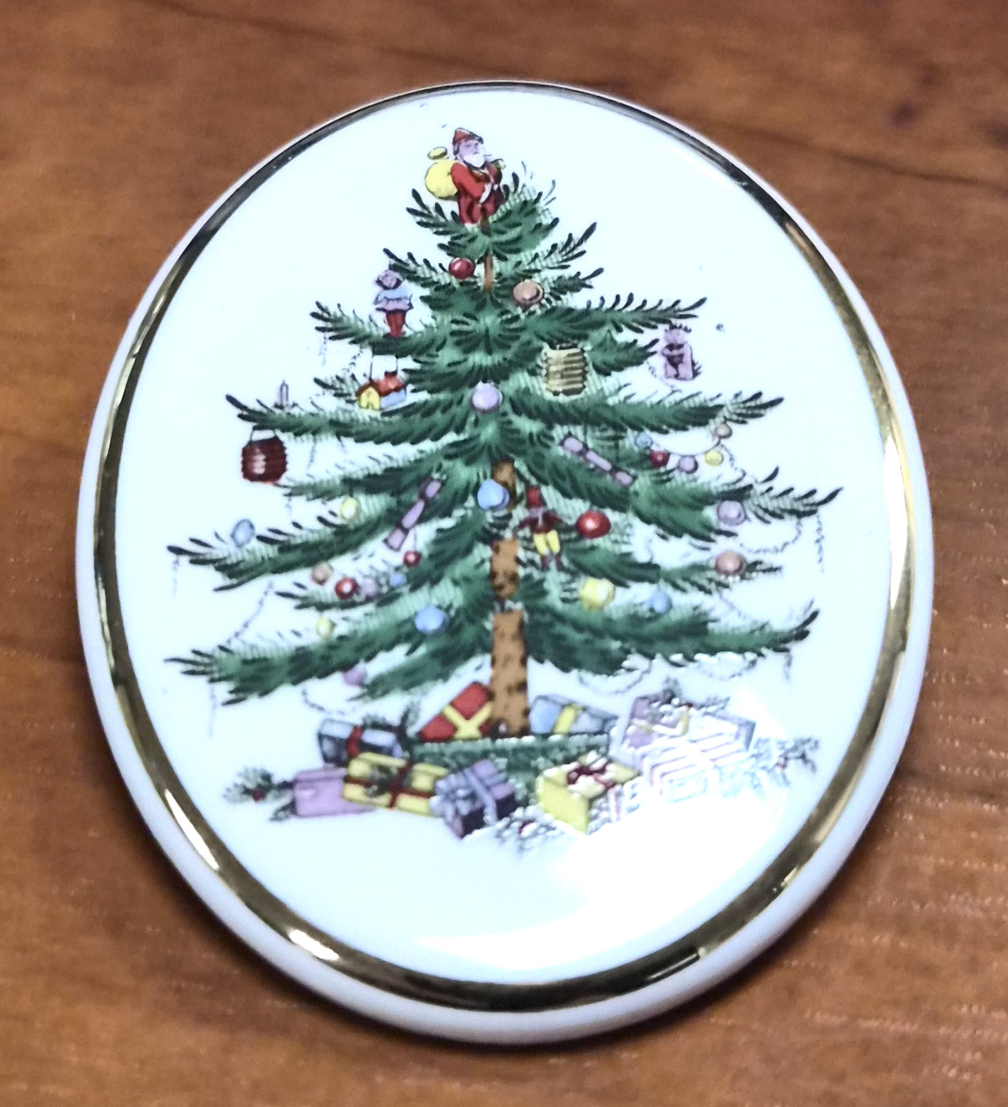 Vintage 90’s Signed Spode Christmas Tree Oval Porcelain Pin / Brooch