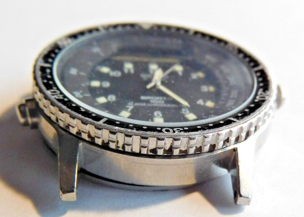 SEIKO H556-5029 WATCH DIGITAL RUNNING ANALOG NEEDS COIL. USED
