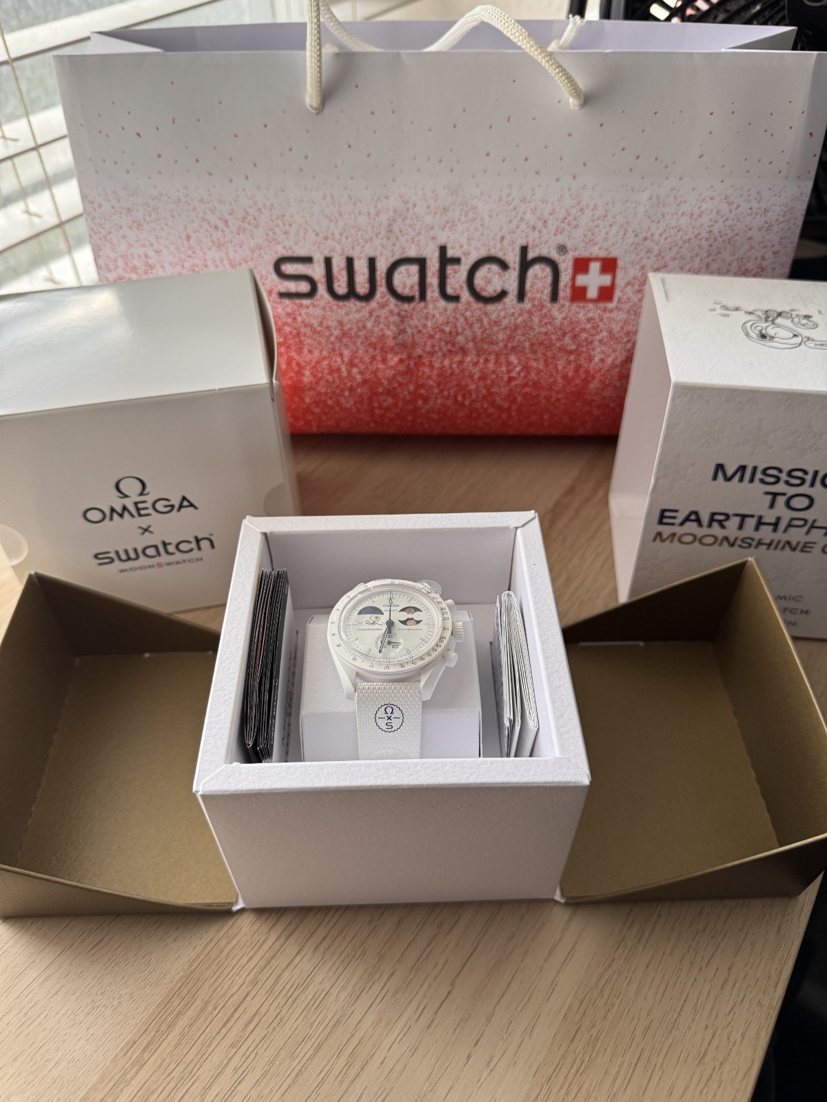 OMEGA x Swatch Cold Moon Mission to Earthphase Moonshine Gold Full Set, RECEIPT