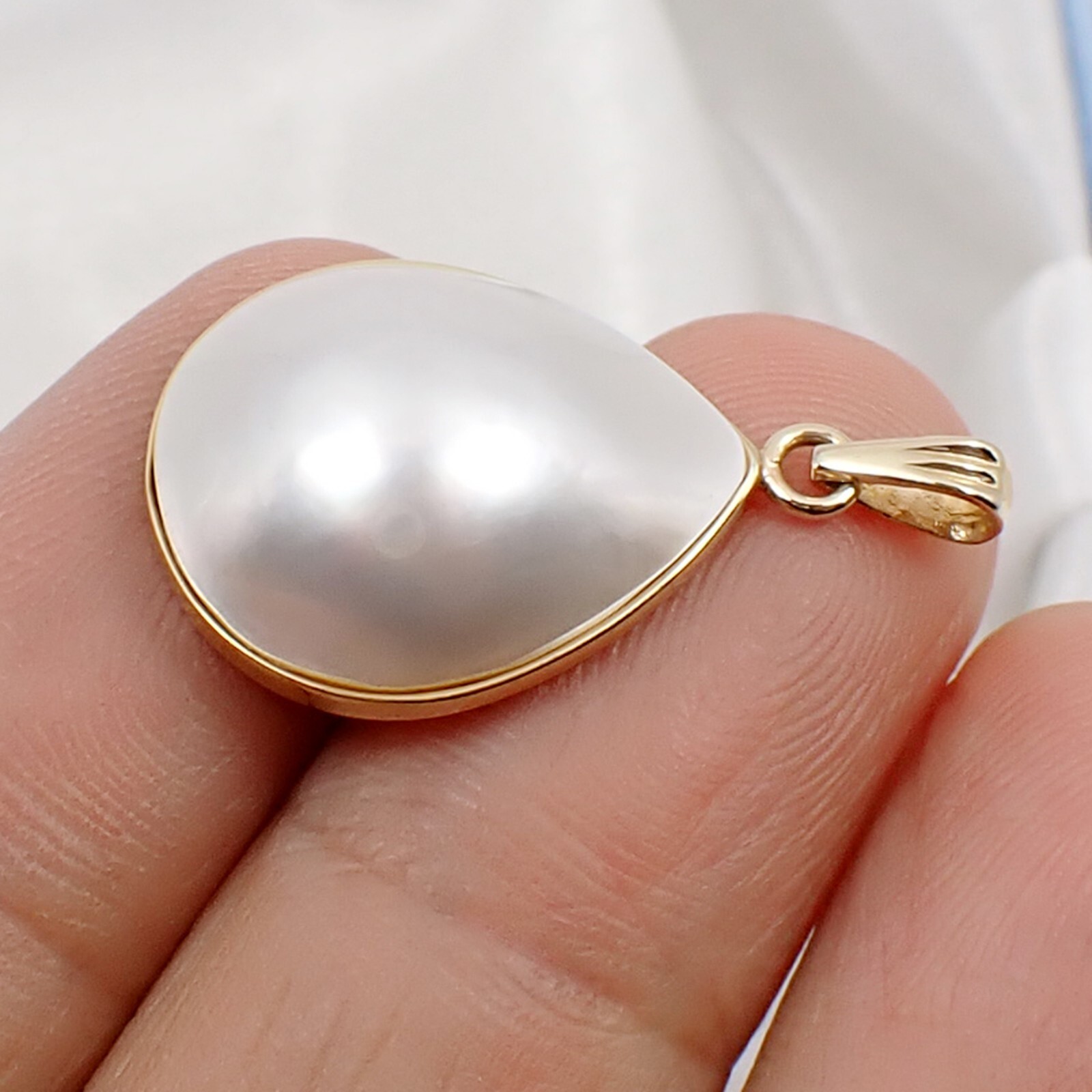 20x16mm Pear Pink Australian Mabe Pearl Bezel Pendant 375 9k Yellow Gold, MP57
