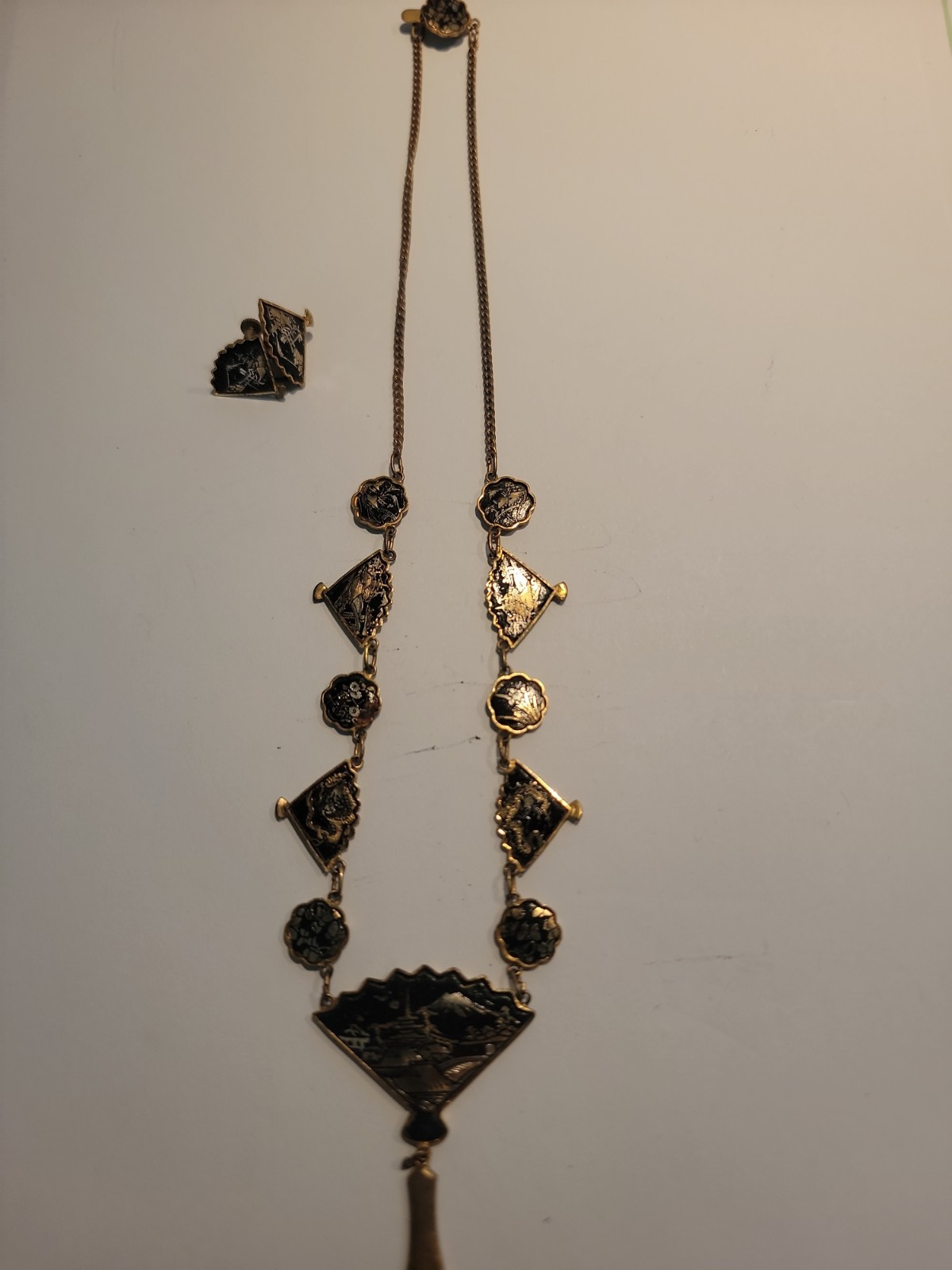Vintage Japanese Shakudo Damascene Asian Festoon Fan Butterfly Pendant Necklace