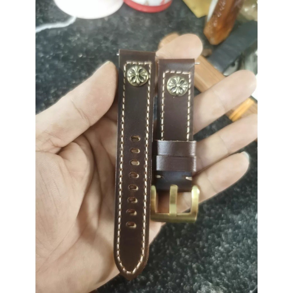 Luxury Handmade Oil-Waxed Genuine Cowhide Leather Watch Strap 18mm–28mm Optional