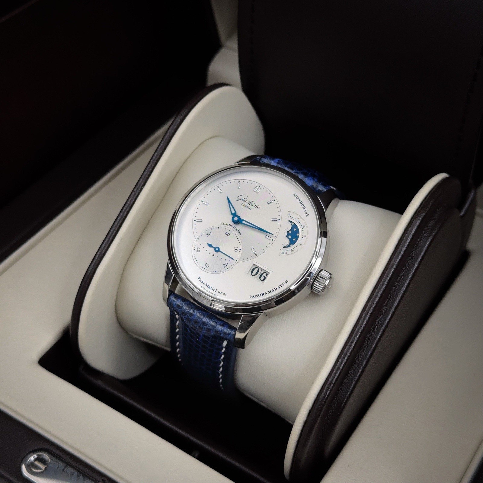 Glashütte Original PanoMaticLunar 2023–1-90-02-42-32-05 Full Set Box & Papers
