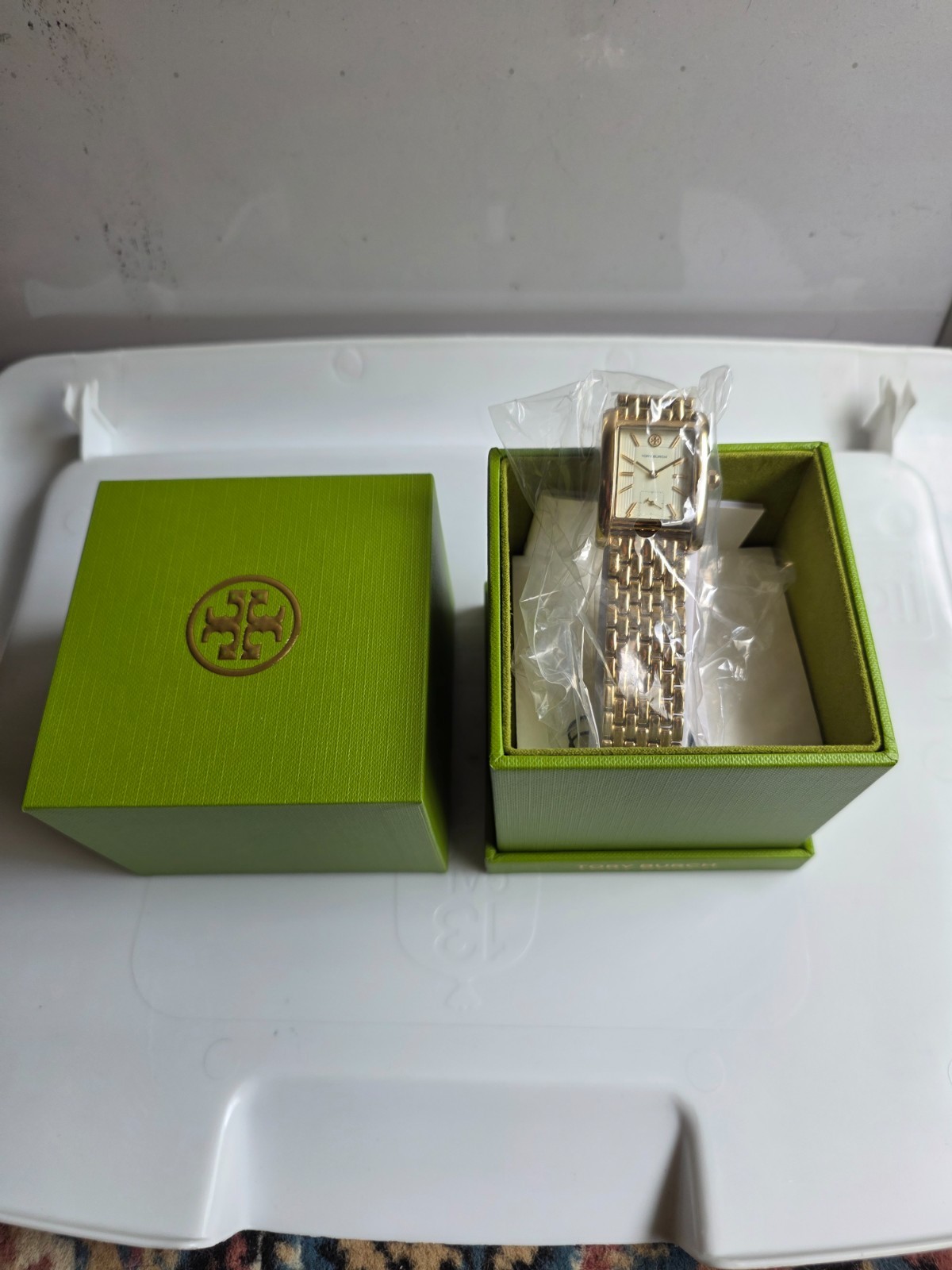 Tory Burch Women’s Eleanor Stainless Steel Bracelet Watch Gold 18 mm NEW TBW1060