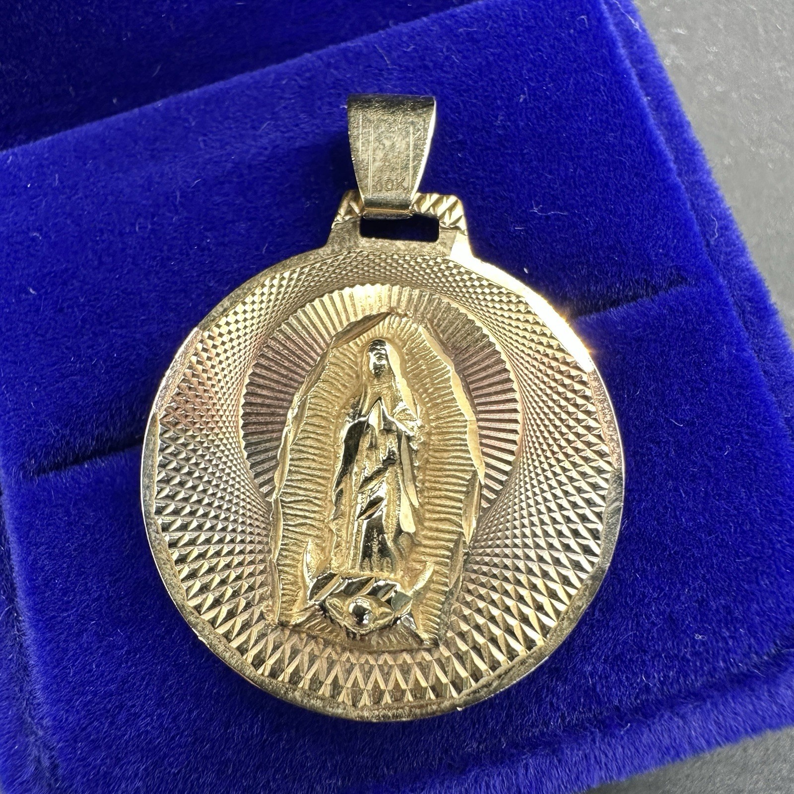 10K Yellow Gold Sacred Heart Jesus Virgin Mary Reversible Pendant 3.48g