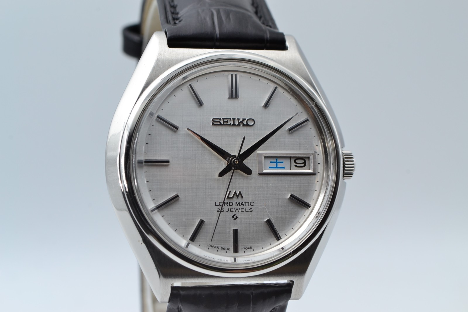 Vintage 1980 SEIKO LORD MATIC 5606-7010 White / OH, Serviced
