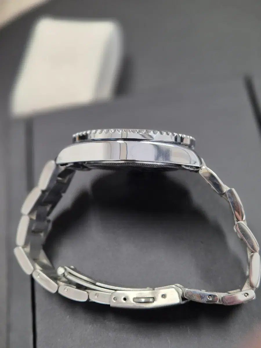 HELL DIVER metal watch Britain green dial all black pre