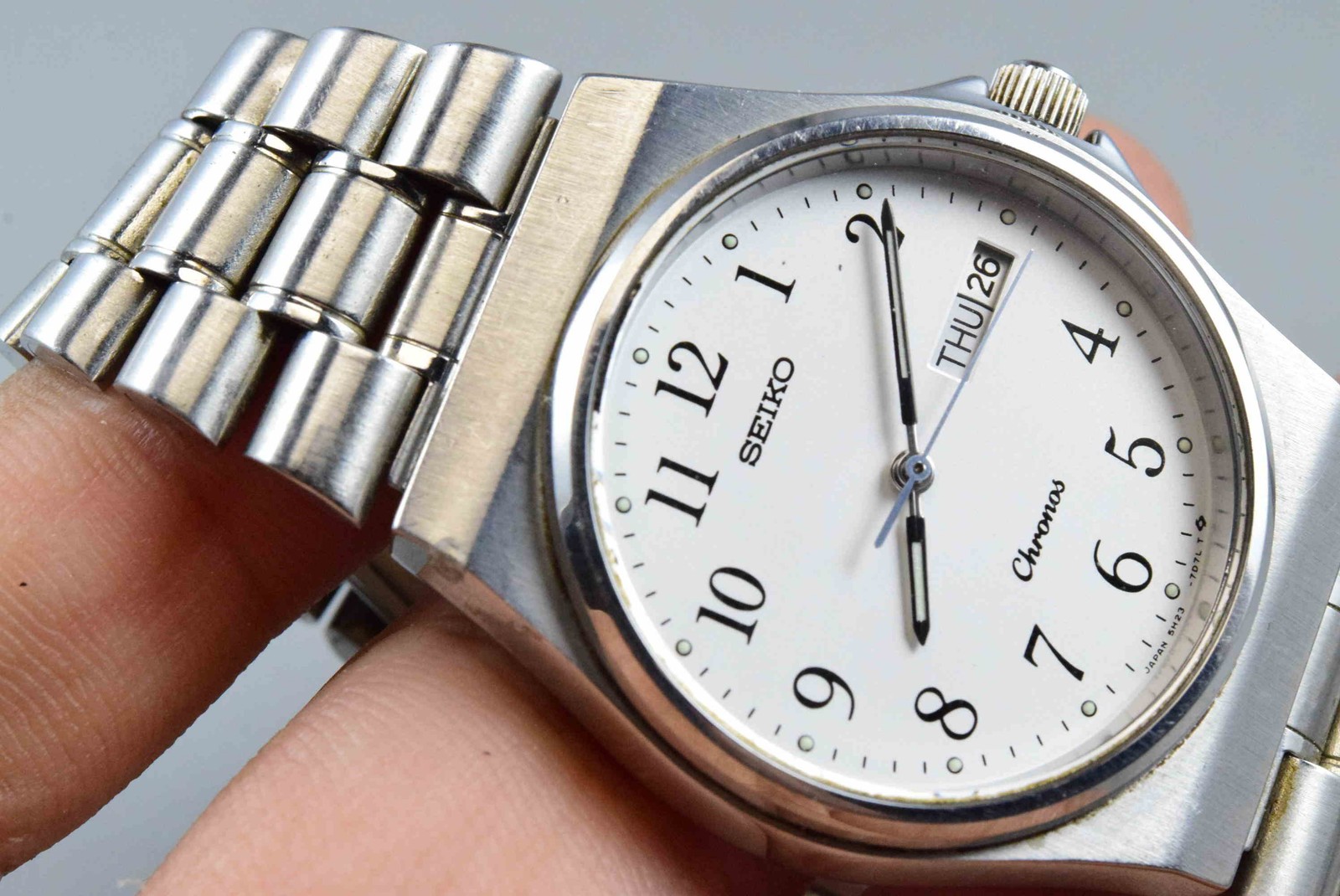 Vintage watch Seiko Chronos 5H23-7D20 White Men Quartz Round 37mm