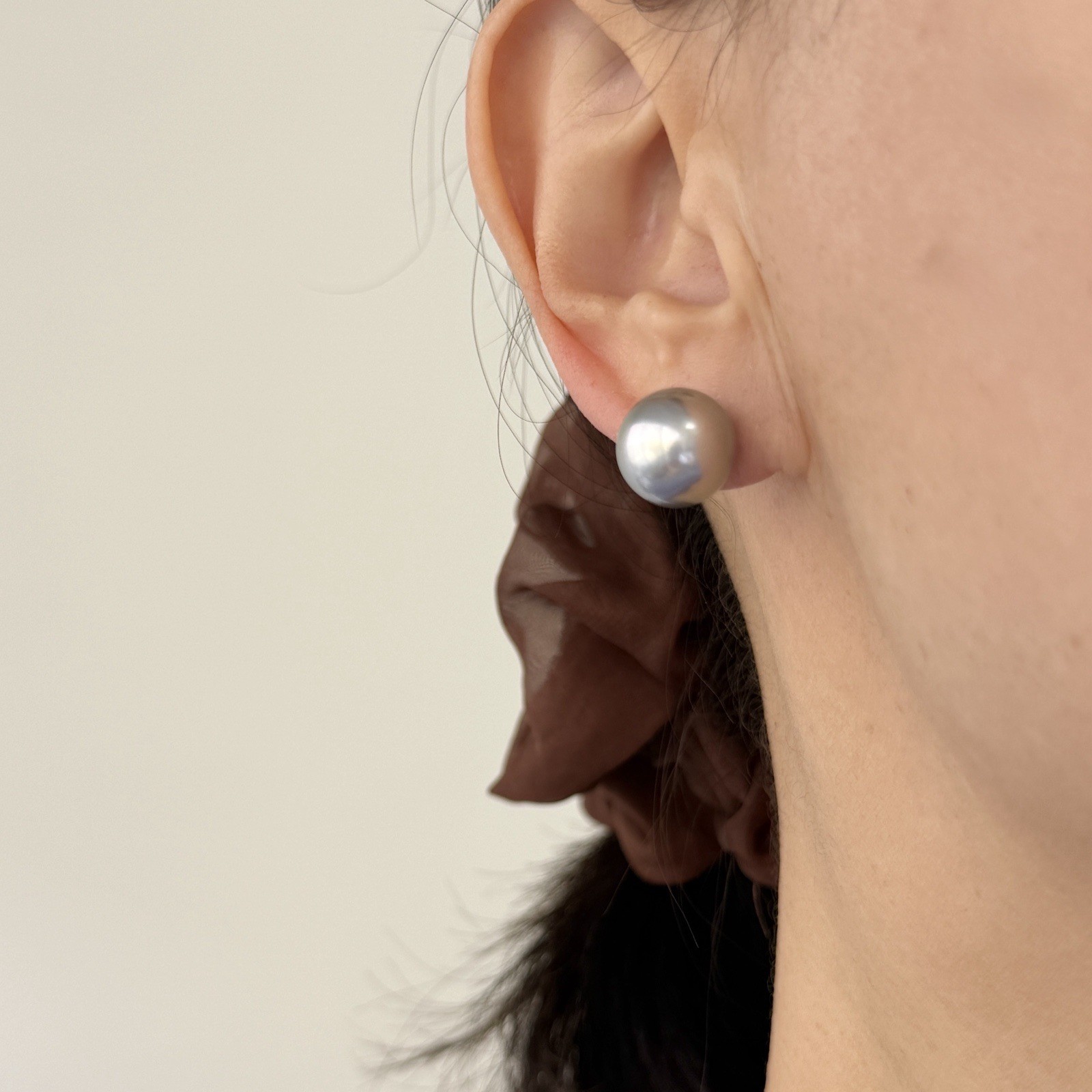 Big 12.2-12.4mm Round Silver Tahitian Pearl Stud Earrings 18k Solid Yellow Gold