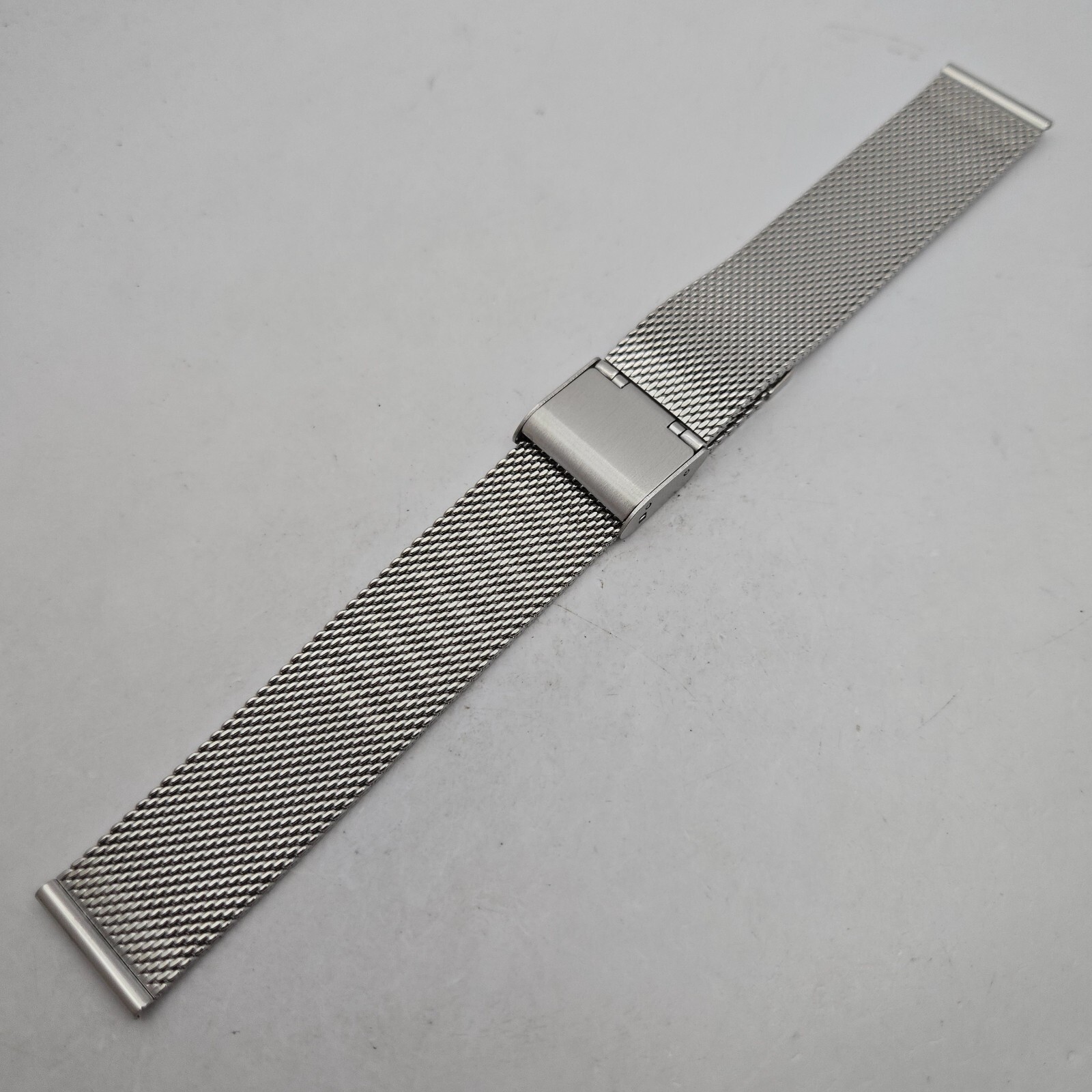 Unbranded Stainless steel mesh watchband/Bracelet 20mm
