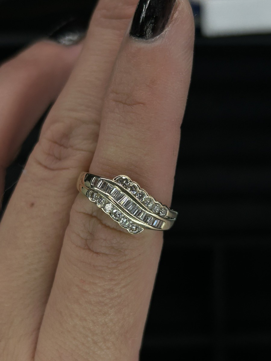 Lady’s Diamond Fashion Ring 30 Diamonds .72 Carat T.W. 14K Yellow Go (A36003933)