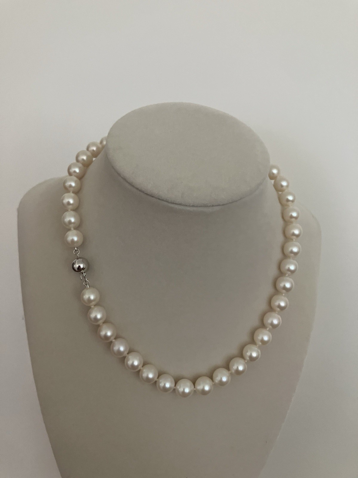 Extra Large Akoya Pearl Necklace 14K White Gold Clasp 8.5-9.0mm AAA