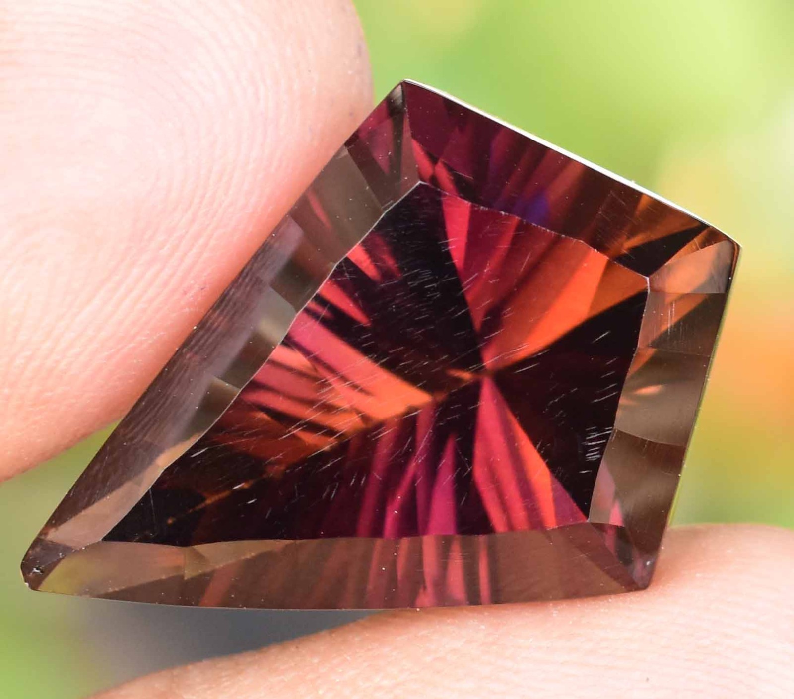 Natural Bolivia Ametrine Bi-Color 21.00 Ct Untreated Certified Loose Gemstone