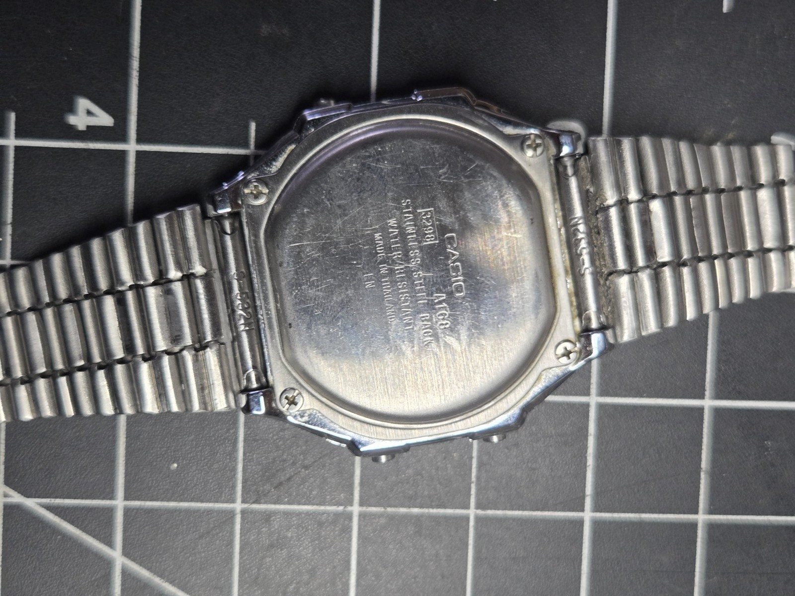 CASIO A168 Quartz Digital Watch Alarm Chrono Electro Luminescence SILVER – Great