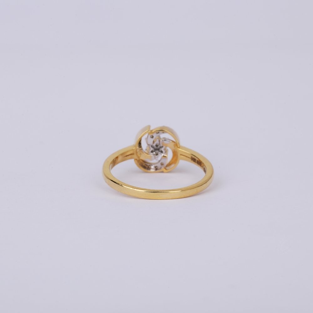 IGI CERTIFIED – Diamond Ring- 14 kt. Yellow gold – 0.11ct. tw. Diamond (Natural)
