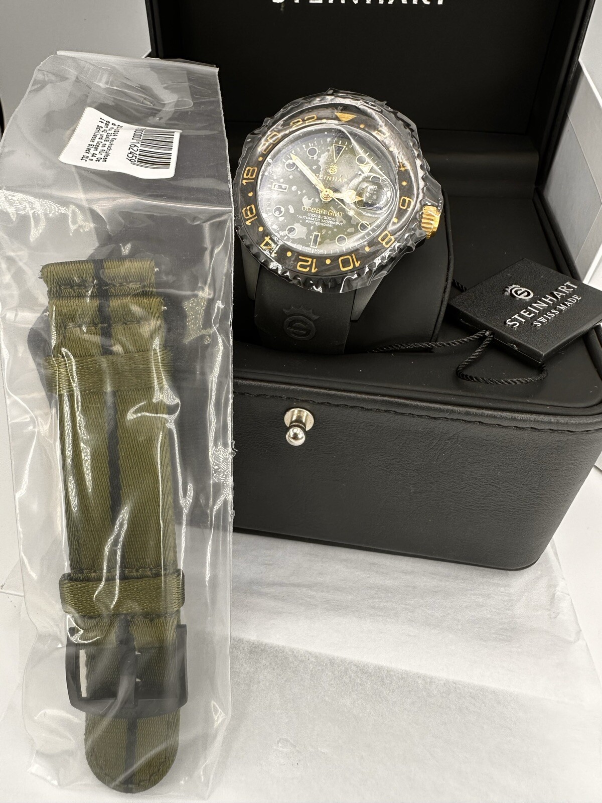 Steinhart Ocean One GMT Military Ceramic Bezel 300M 42MM Limited Edition 2xStrap