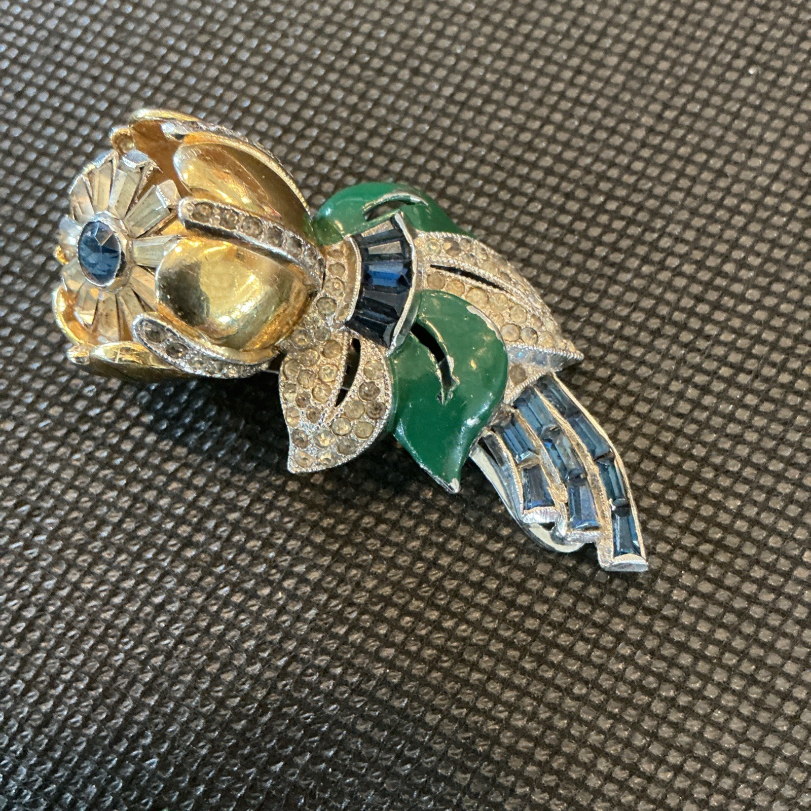 Vintage 1938 Coro Duette Quivering Camellia Dress Clips Pat 77070 Sapphire Blue