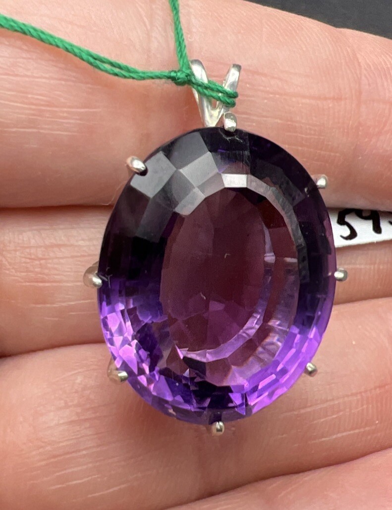 31.69 ct Amethyst and Sterling Silver Pendant. 8.8 Grams