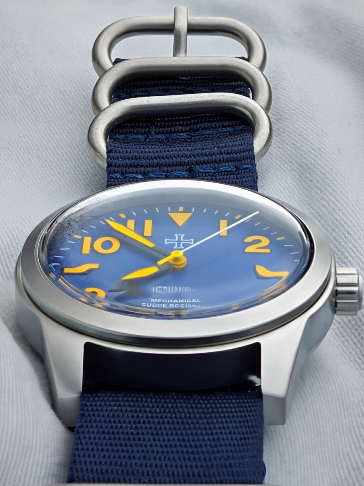 Mechanical Dirty Dozen Military watch Blasted Stainless steel blue 39mm