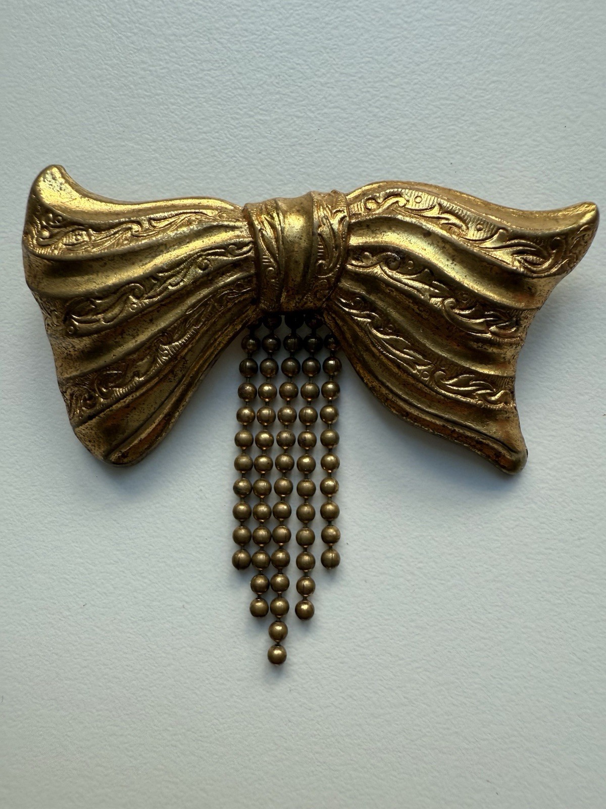 Textured Victorian Bow Pin (2872)