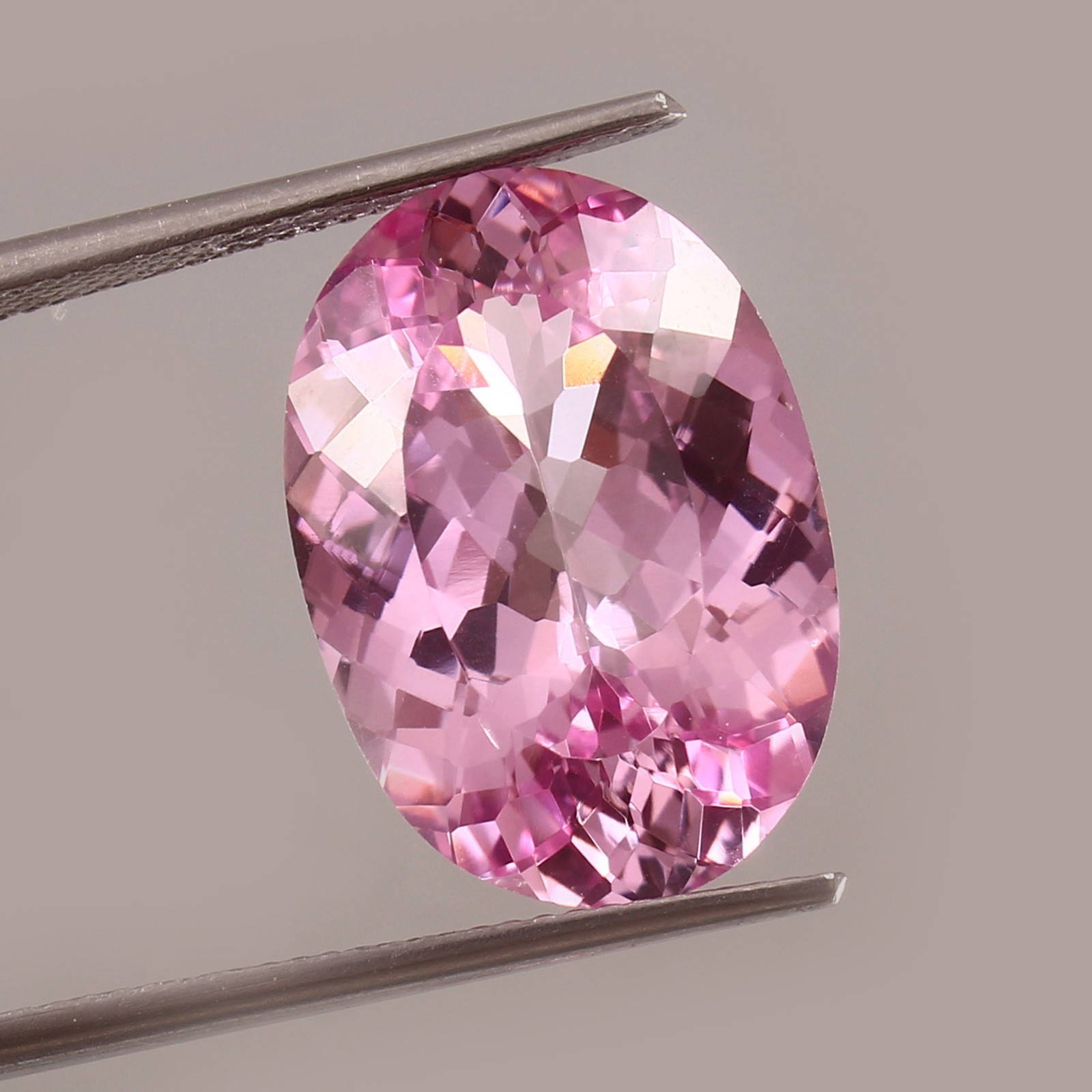 Natural Flawless Ceylon Padparadscha Sapphire Oval Cut Loose Gemstone 15.50 Ct