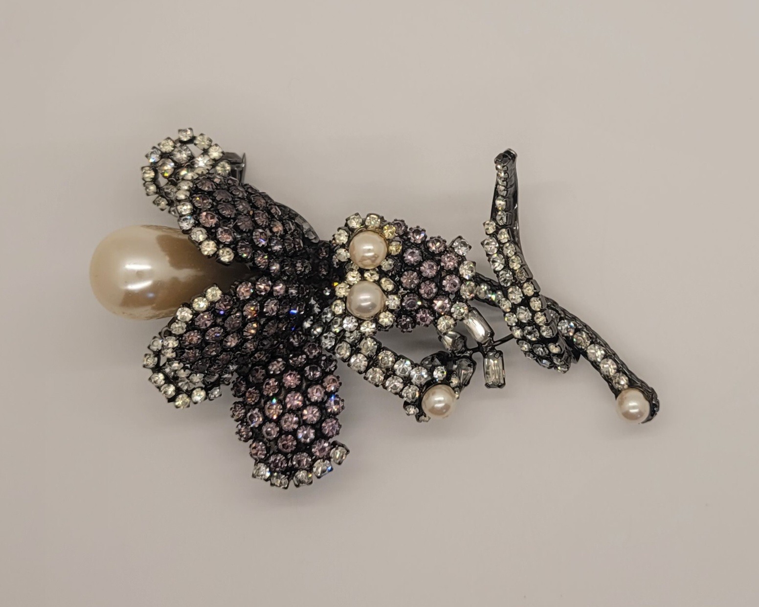 Lawrence Vrba Stunning Large Rhinestone Purple Flower Pin Brooch See Description