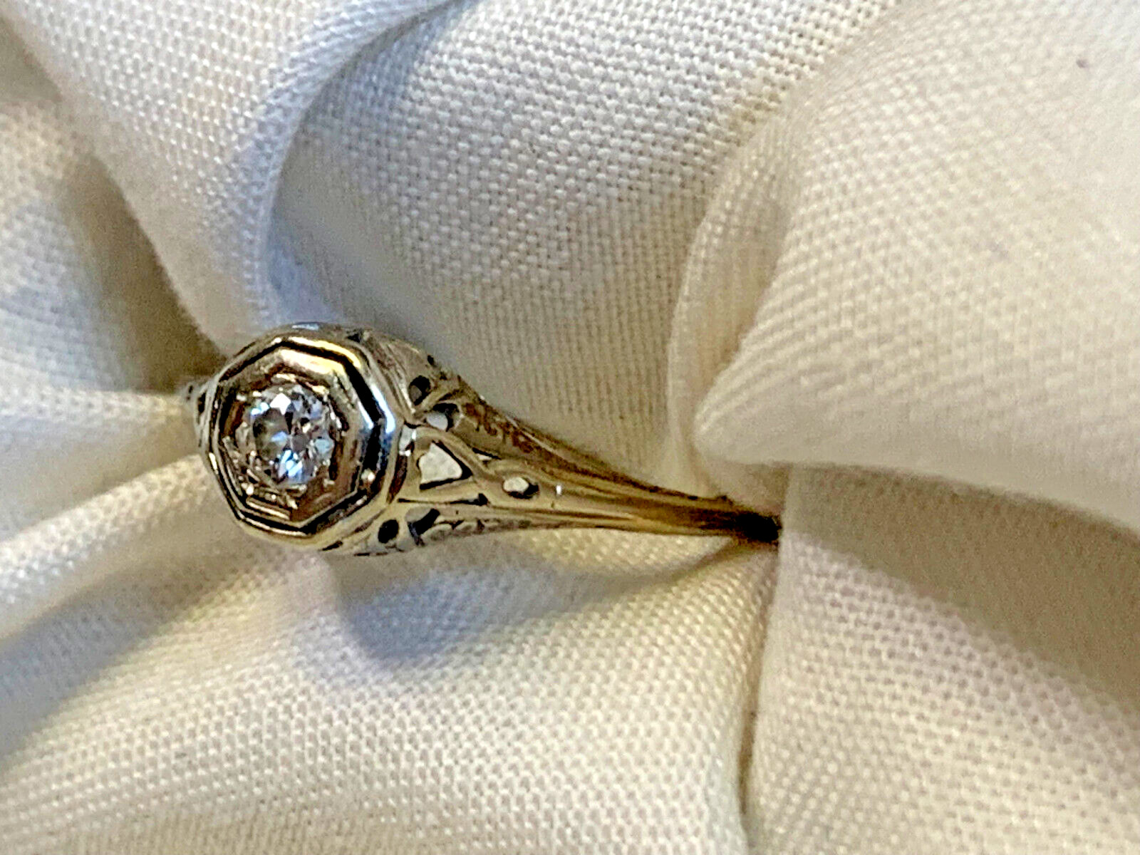 Vtg 18k White Gold Ring 2.29g Fine Jewelry Size 8 Band Clear Round Stone Bezel