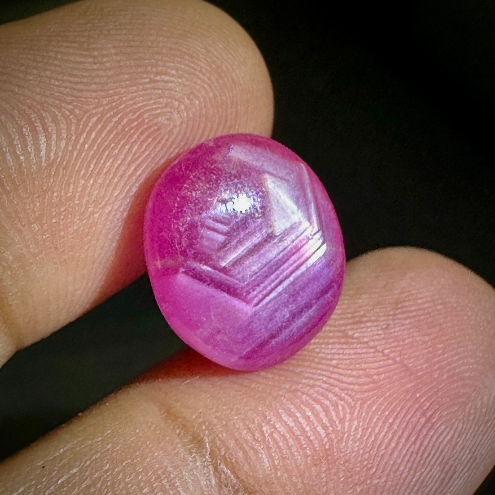 9.06 cts Breath-taking Natural RUBY STAR SAPPHIRE Gemstone Oval Cab Certified