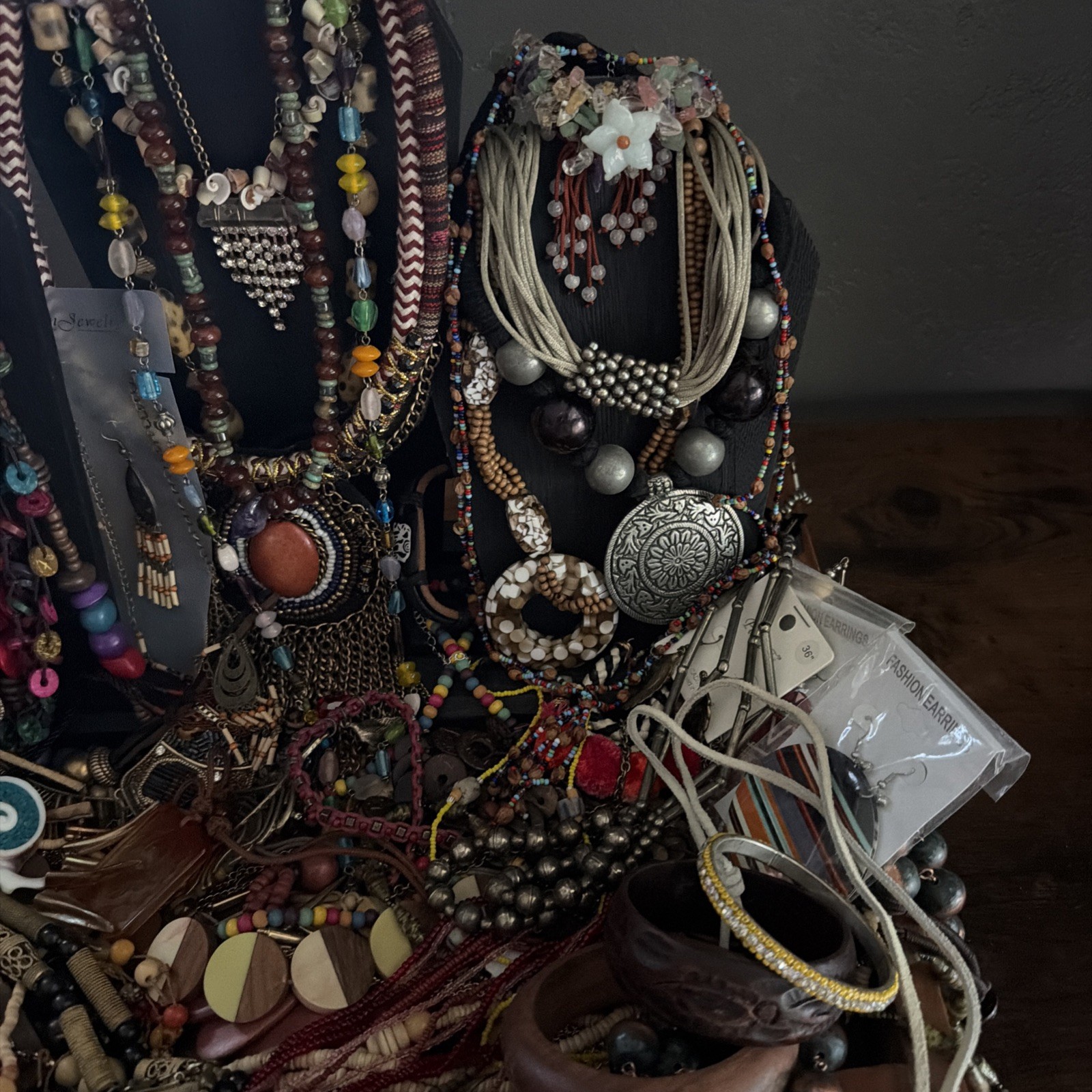 5+ lbs Bulk Jewelry Necklace Bracelet Earrings Pendants Etc-all Wearable Boho J9