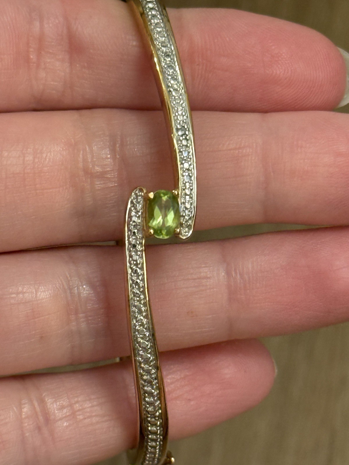 925 Thailand Sterling Silver Gold Tone Green Clear Stone Hinged Bangle 13g