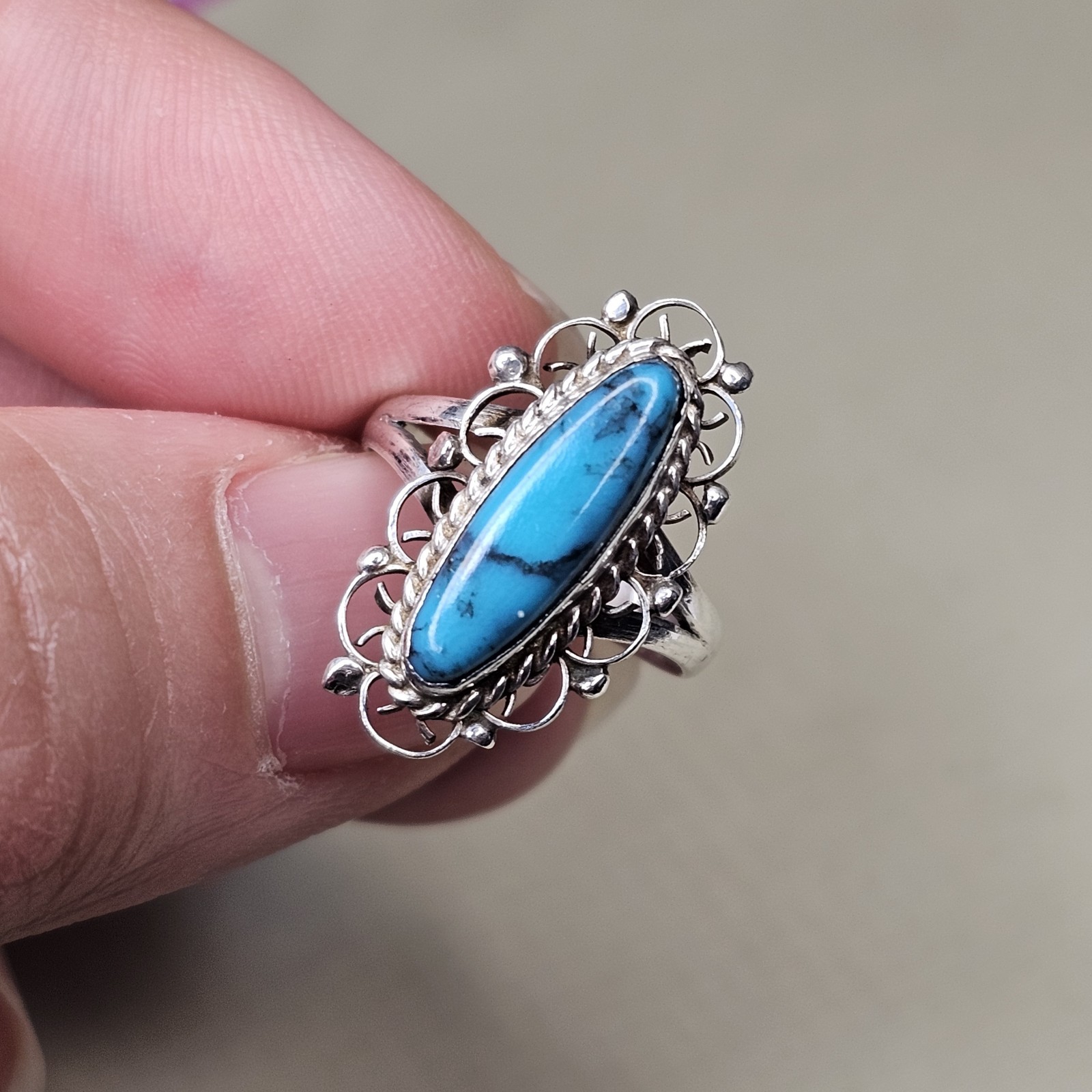 Vintage 925 Sterling Silver Turquoise Ornate Style Ring Size 5.25 – 2.15 g