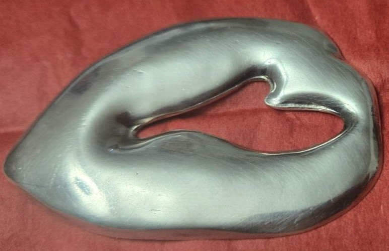 925 Sterling Silver Large 2 3/4 x 1 3/4″ Broken Heart? Pendant 24 Grams