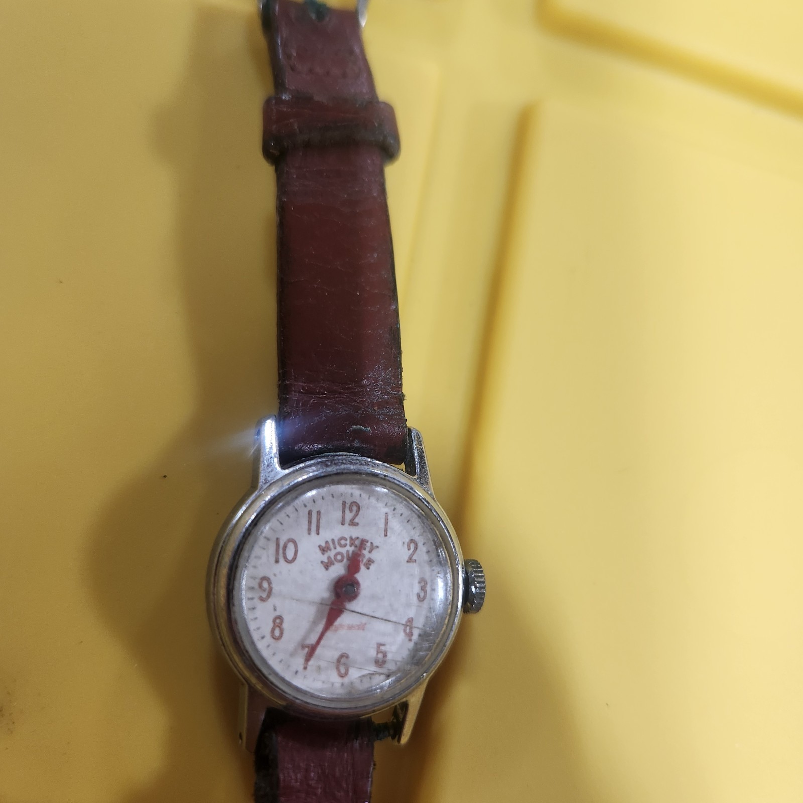 Vintage 1960’s Ingersoll Mickey Mouse Wind Up Watch Disney H78#1