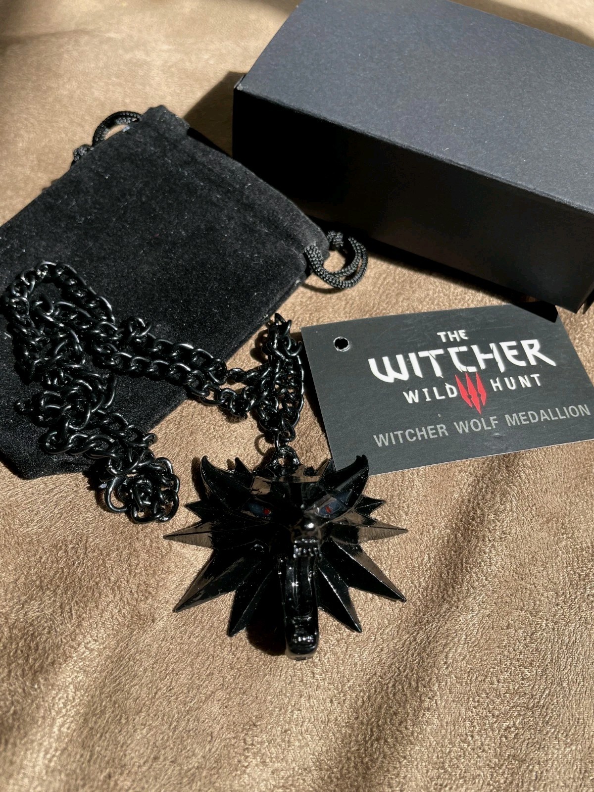 The Witcher Wild Hunt Wolf Medallion Black, Men Women Unisex, 19″ Chain
