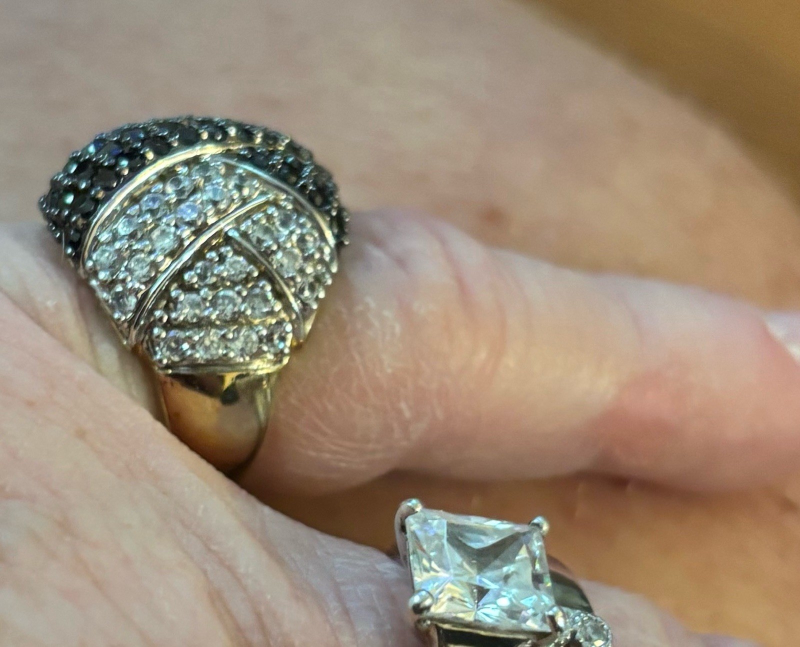 Gold Tone Pavé Black & Clear Crystal Dome Cocktail Band Ring Size 5.25 stamp 925