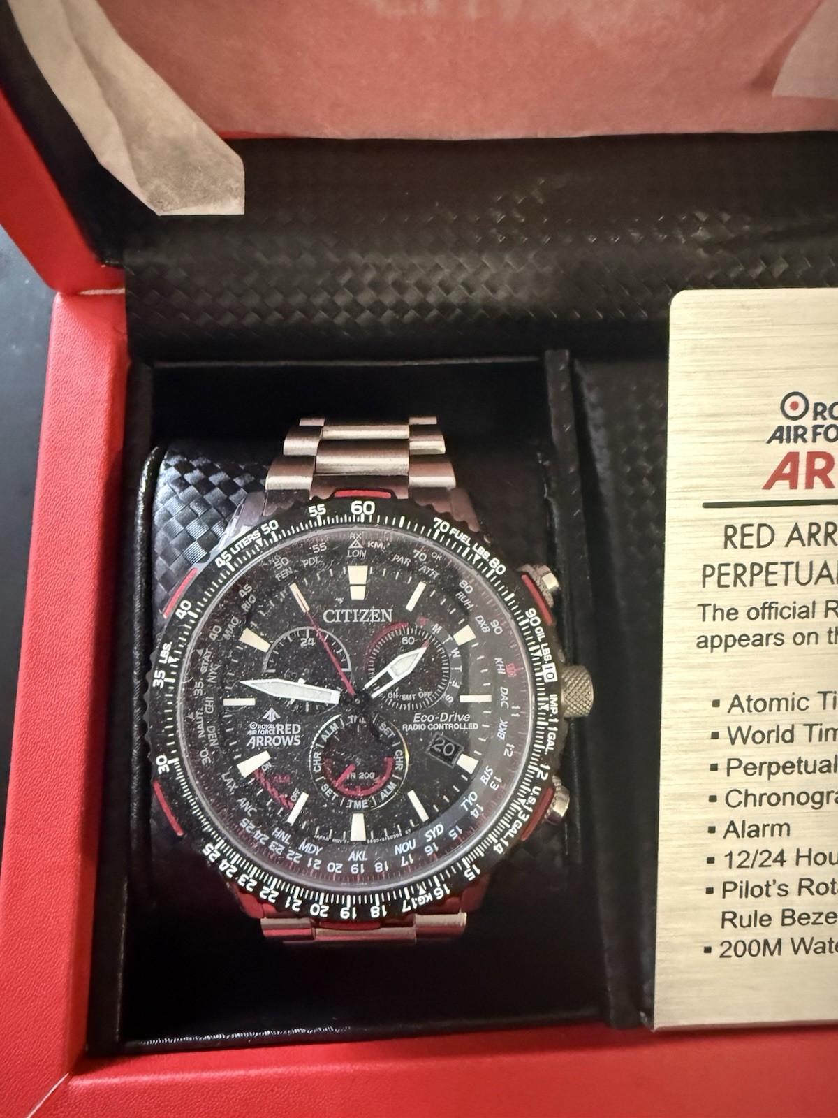 Citizen Eco-Drive Red Arrows Chronograph Atomic 44-47.9mm limited edition ￼