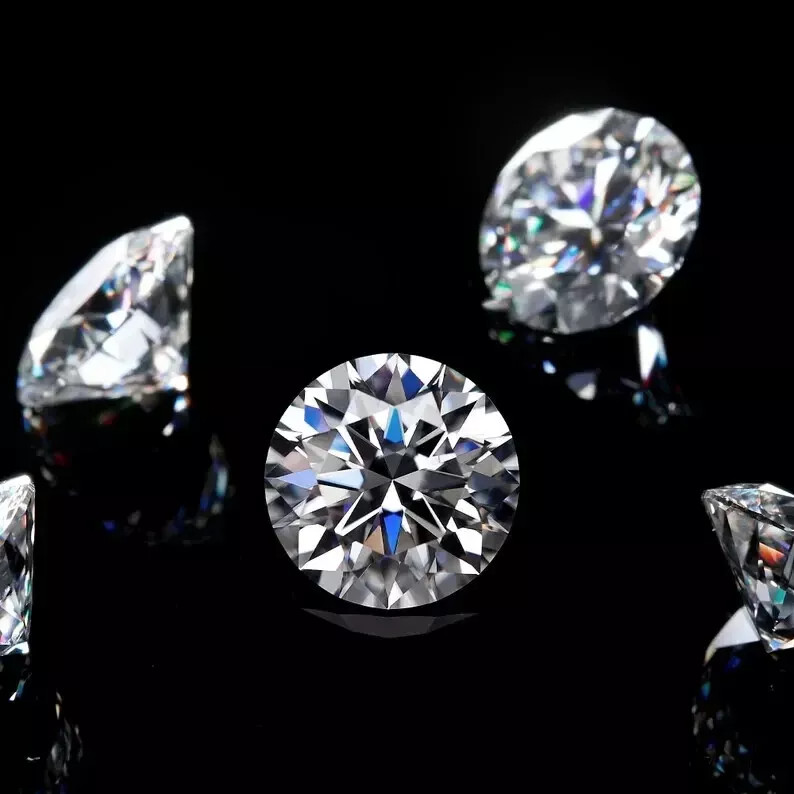 2 PCS Lab Created Diamond 6X6 MM Round Cut VVS1 Clarity D Color, GIE Certified