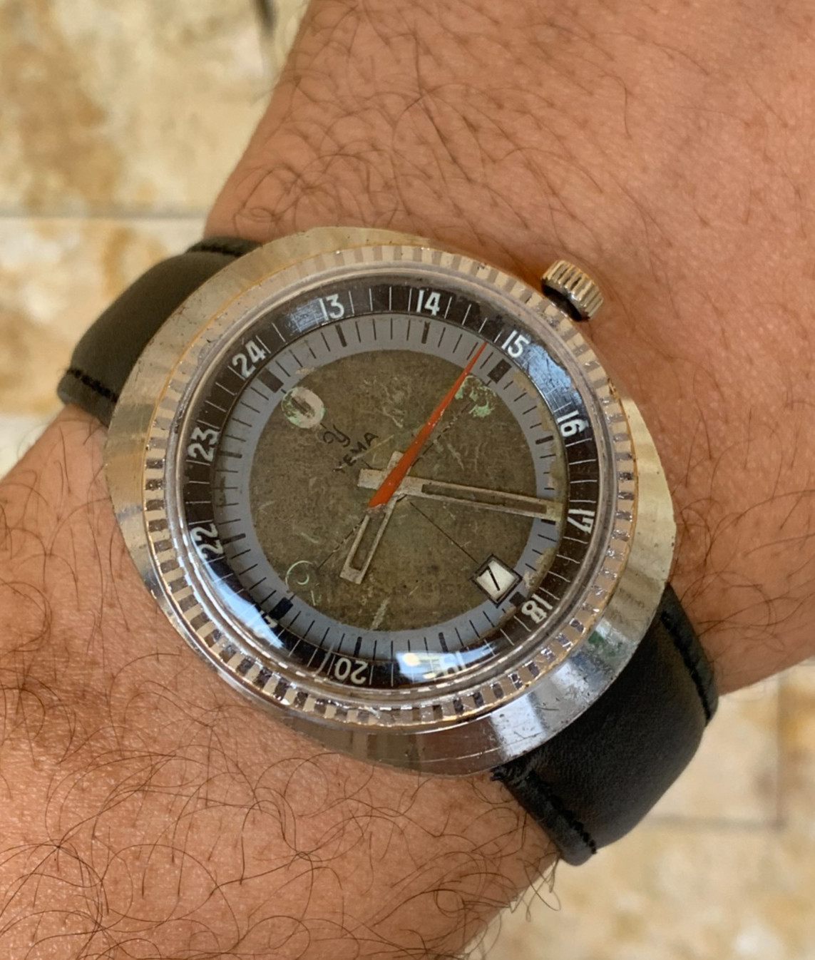 Vintage 1970s YEMA Sous-Marine Diver Watch 37mm Cushion Case Manual Wind Rare