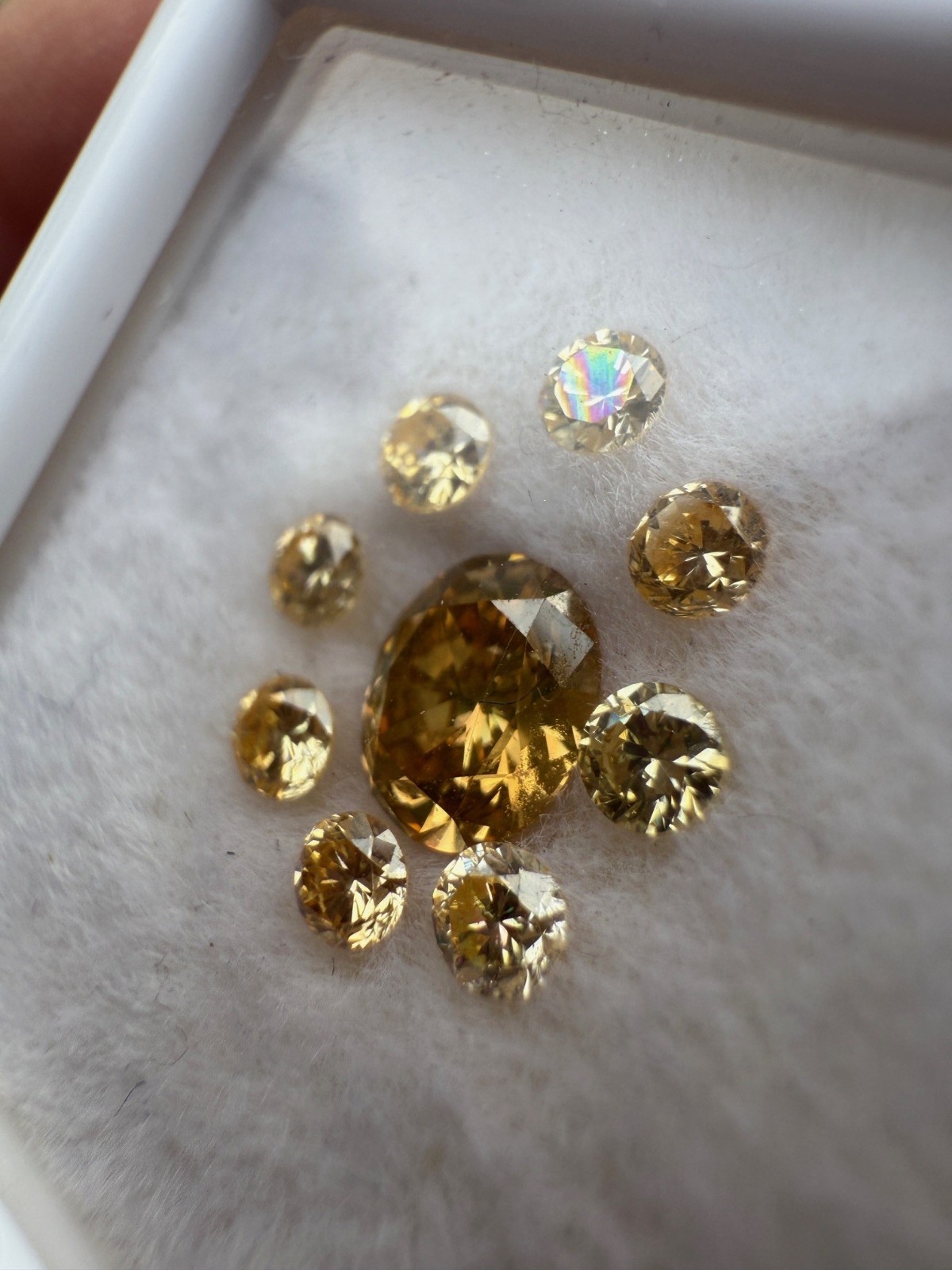 Natural Untreated Earth Mined Loose Diamonds Oval with Round Halo Layout Unique