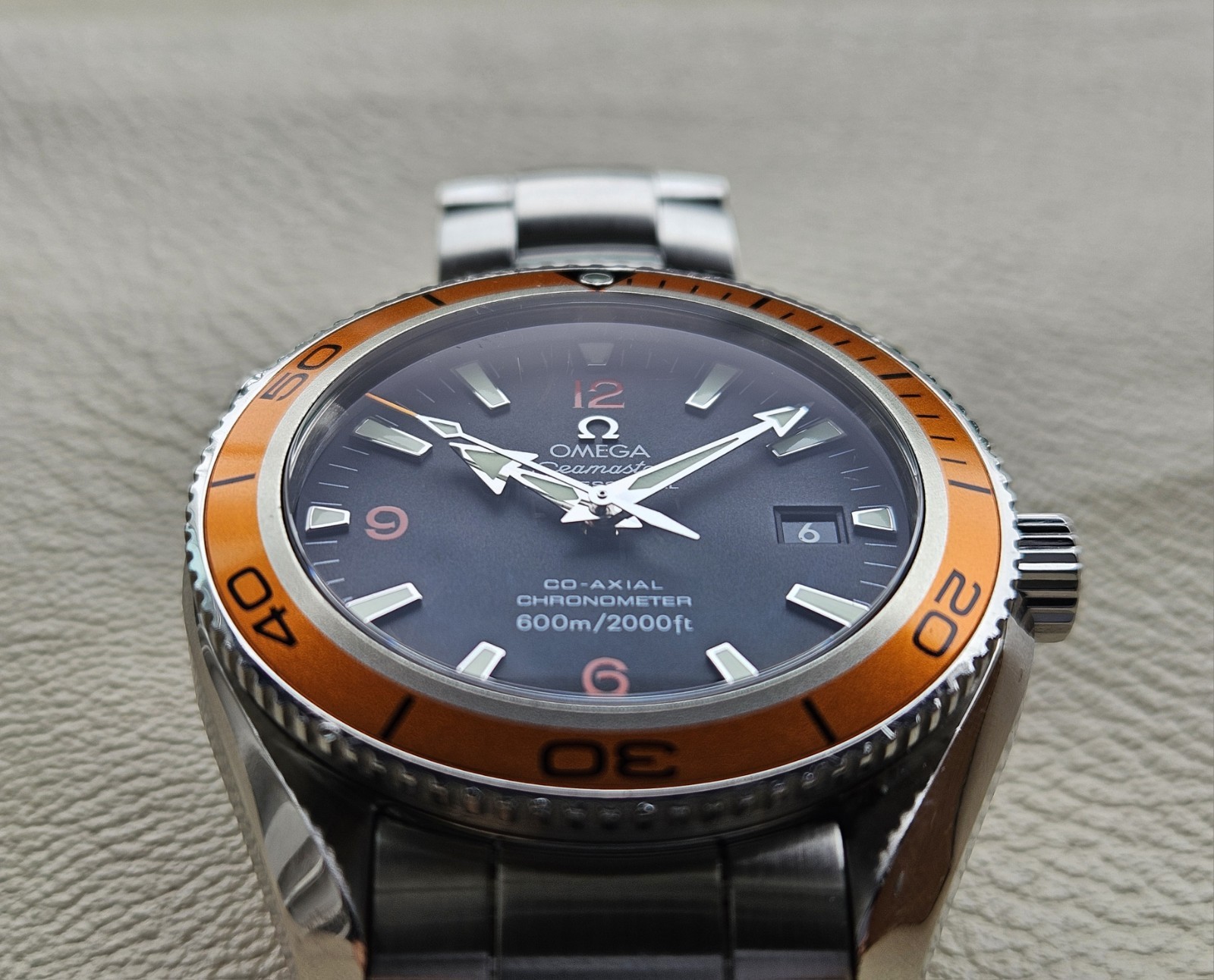 OMEGA Seamaster Planet Ocean 2209.50 42mm Automatic Black Orange Watch (2011)