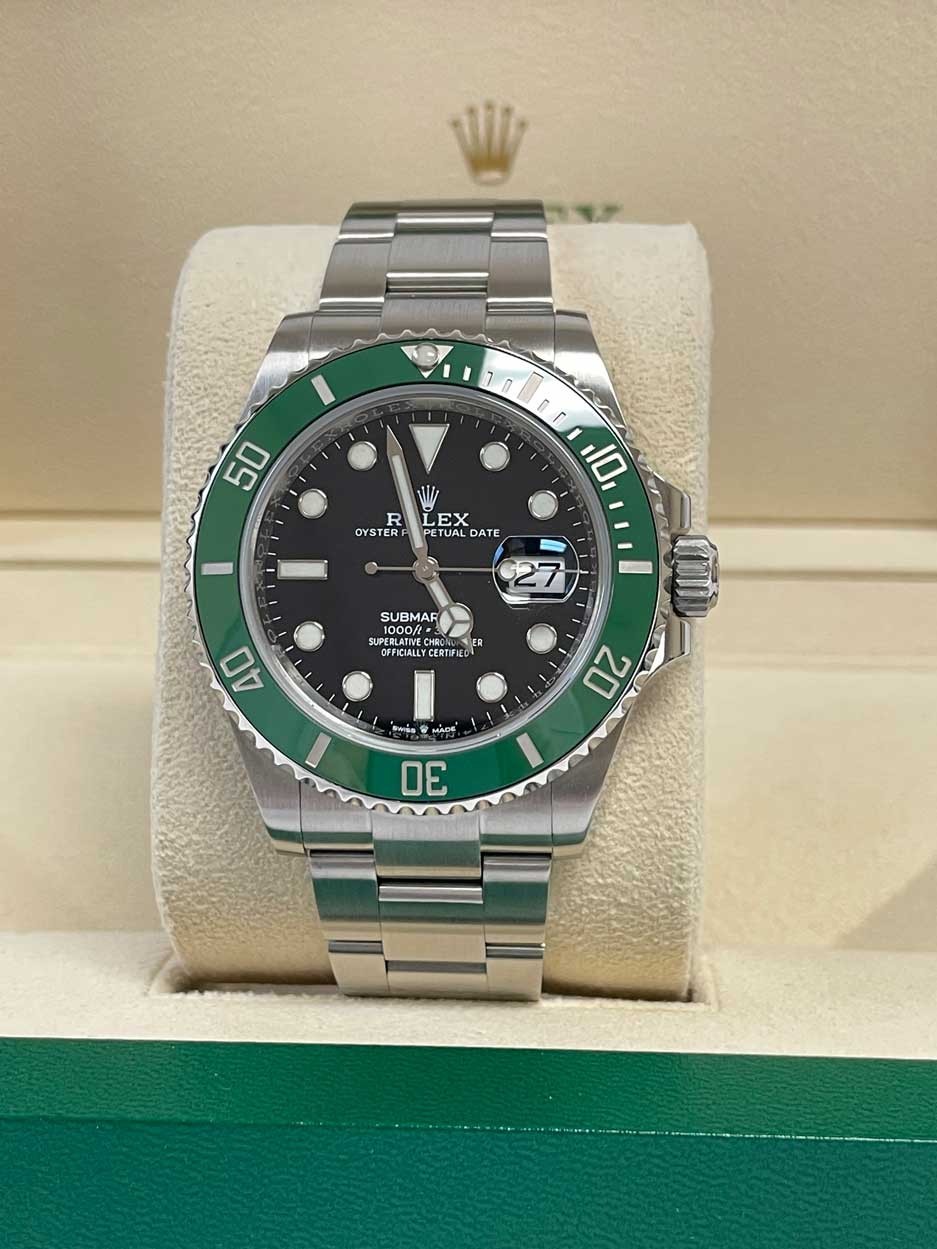 Rolex Submariner Date 41 Starbucks 126610LV Mk1 Mint + Warranty